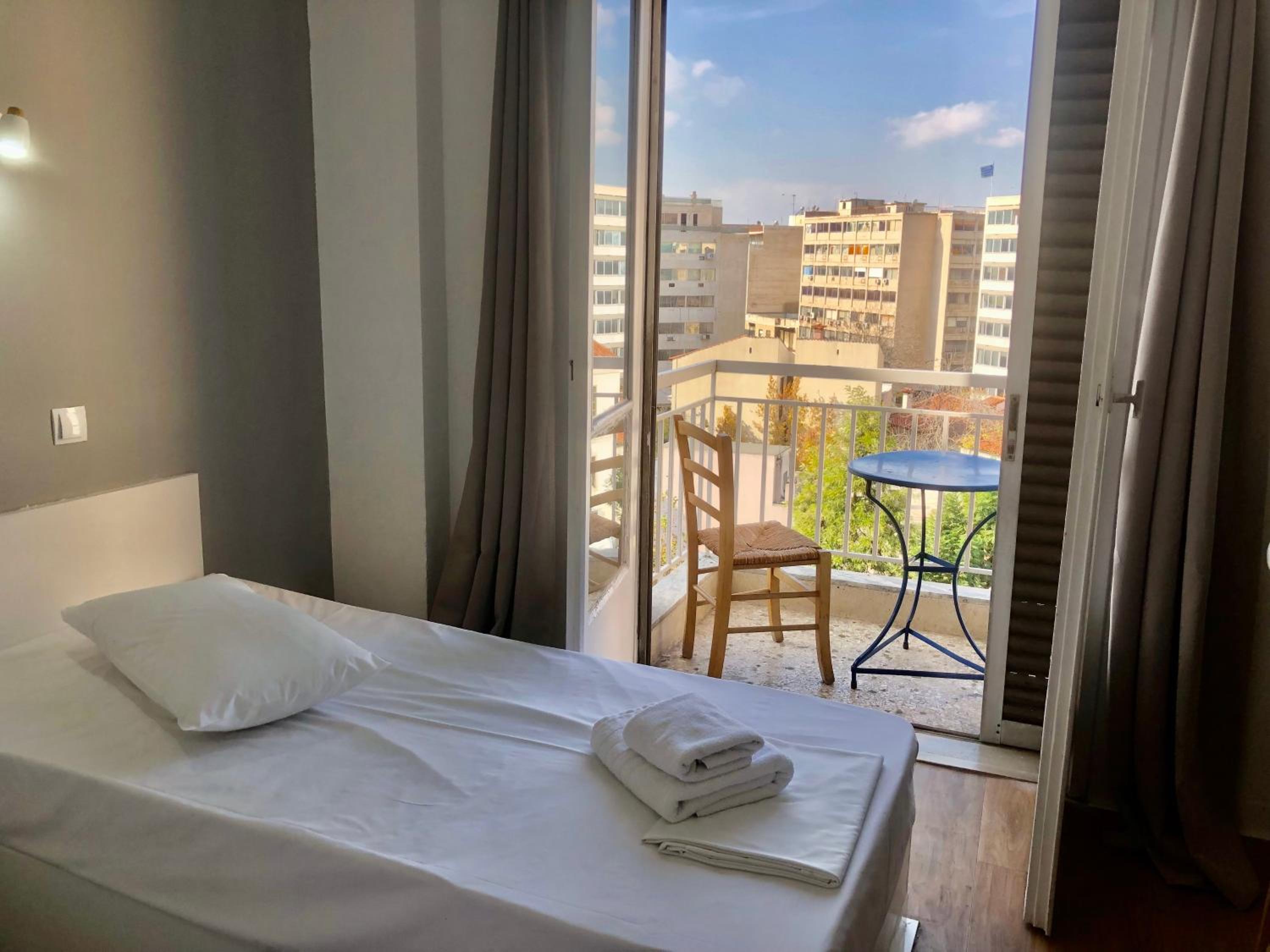 Double or Twin Room with Shared Bathroom photo 2