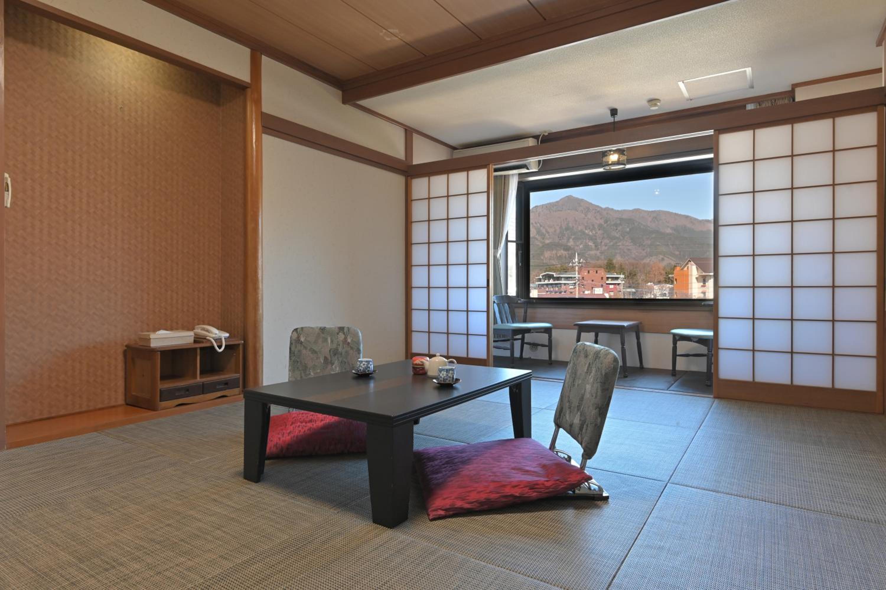 Japanese-Style Quadruple Room photo 3