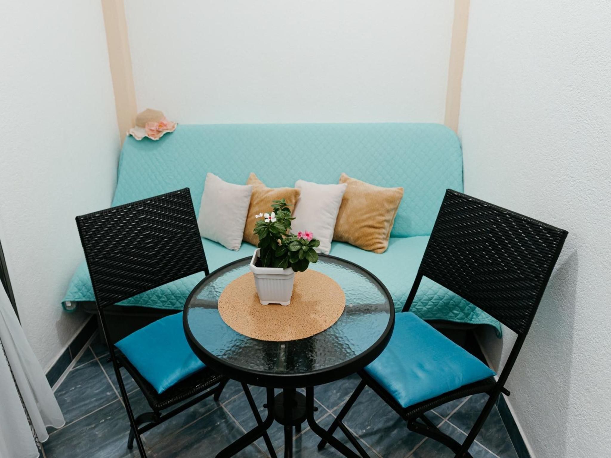 One Bedroom Apartment with Terrace - Photo 39