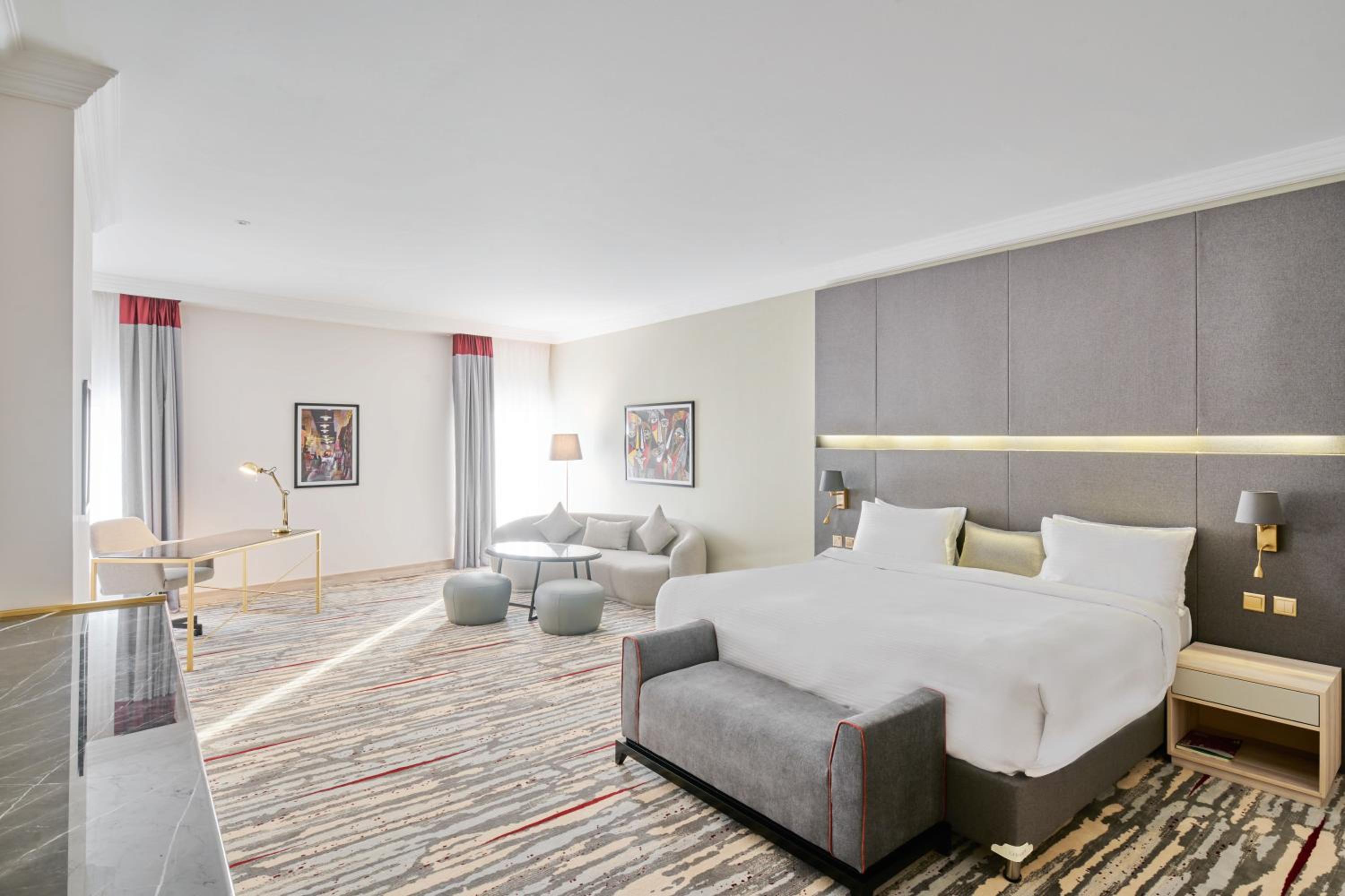Classy King Room with City View - Non- Smoking - Photo 7