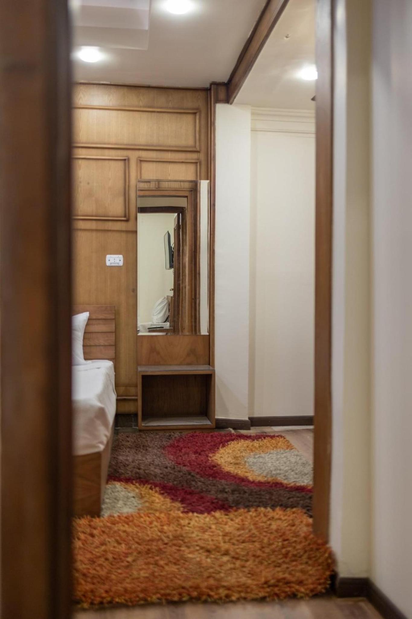 Suite with City View photo 2