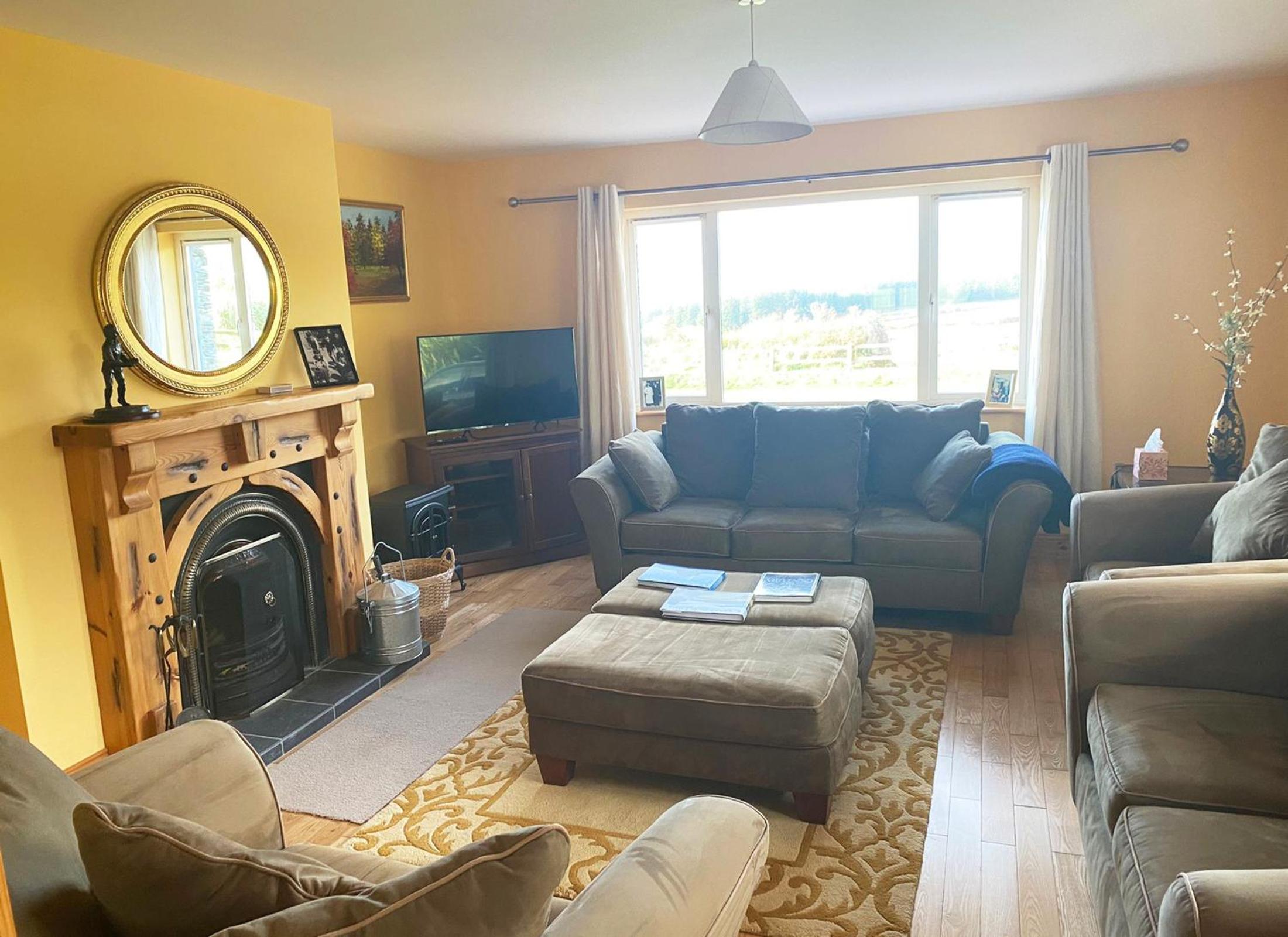 Four-Bedroom House photo 1