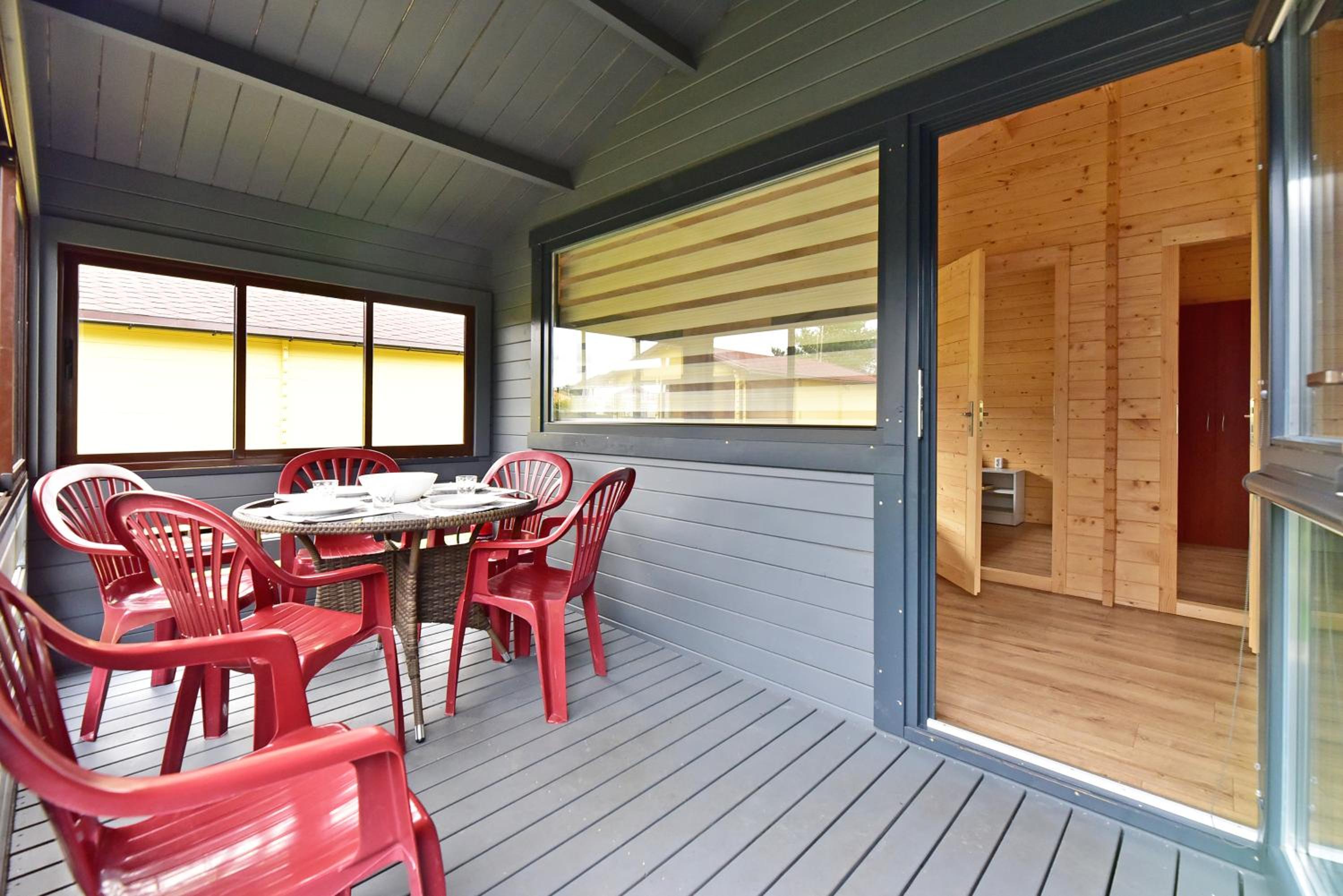 Two-Bedroom House - Photo 17