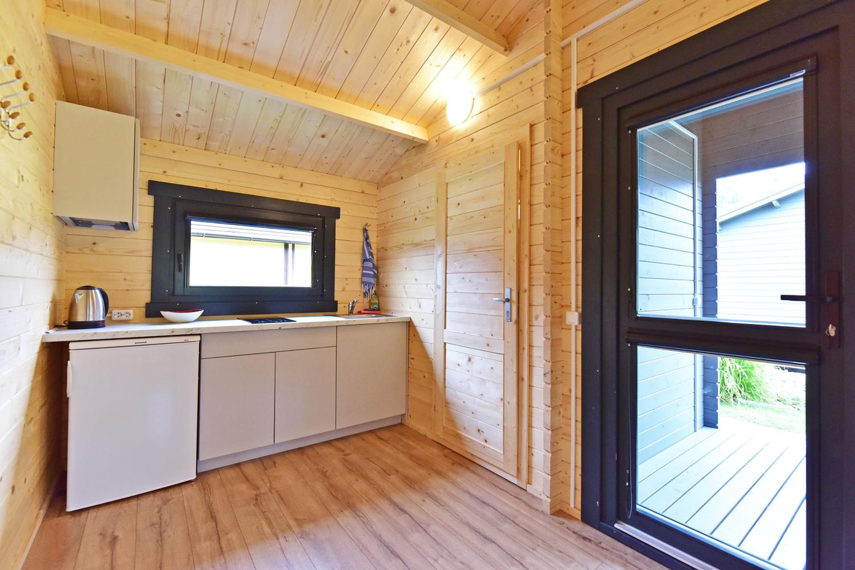 Two-Bedroom House - Photo 5