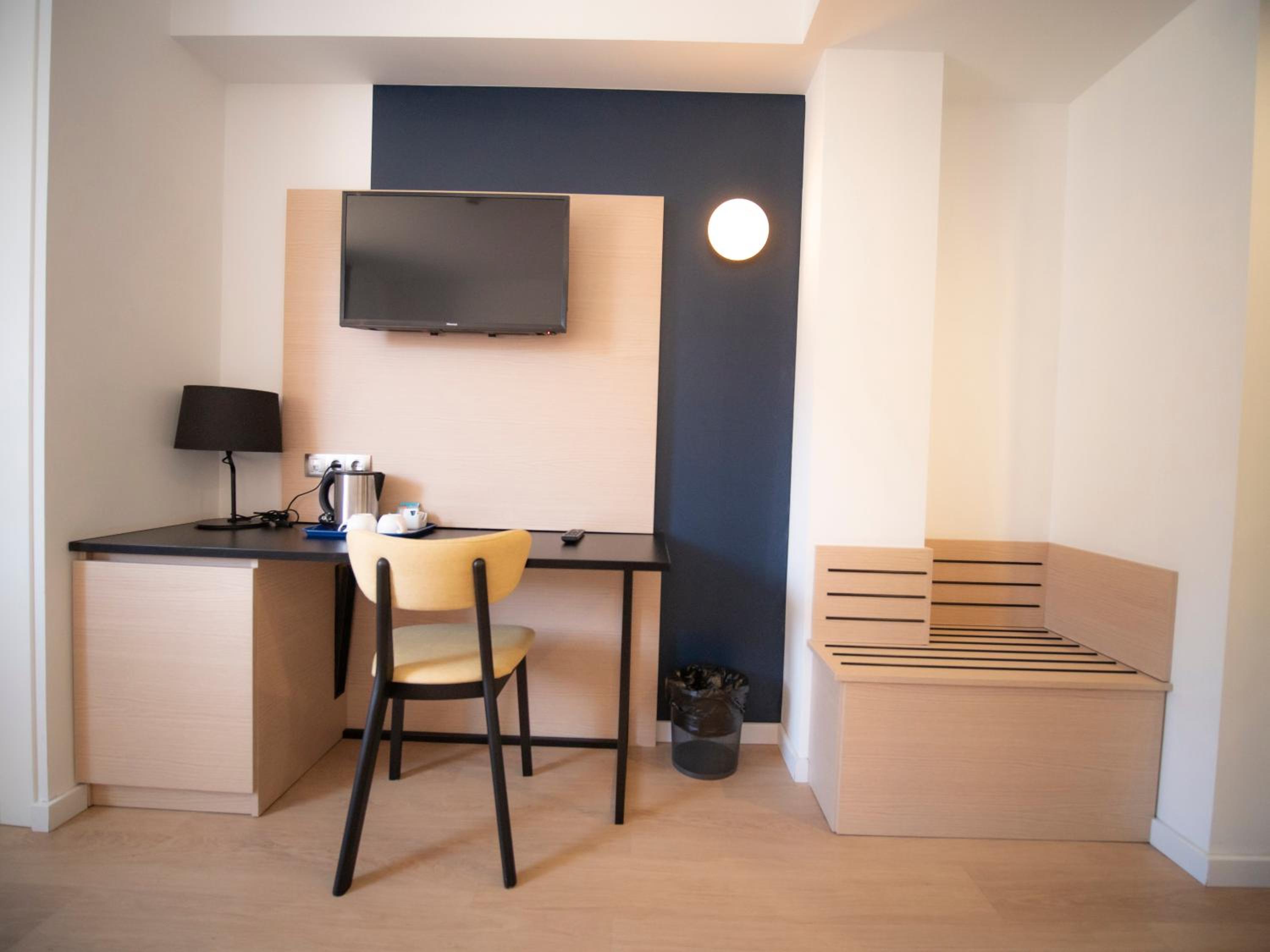 Superior Double or Twin Room with Mountain View photo 2