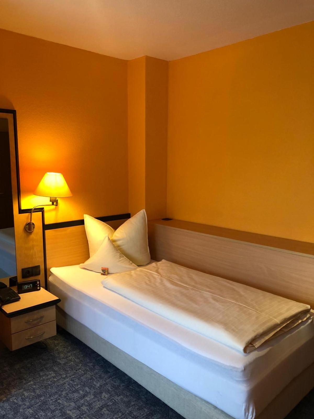 Single Room photo 2