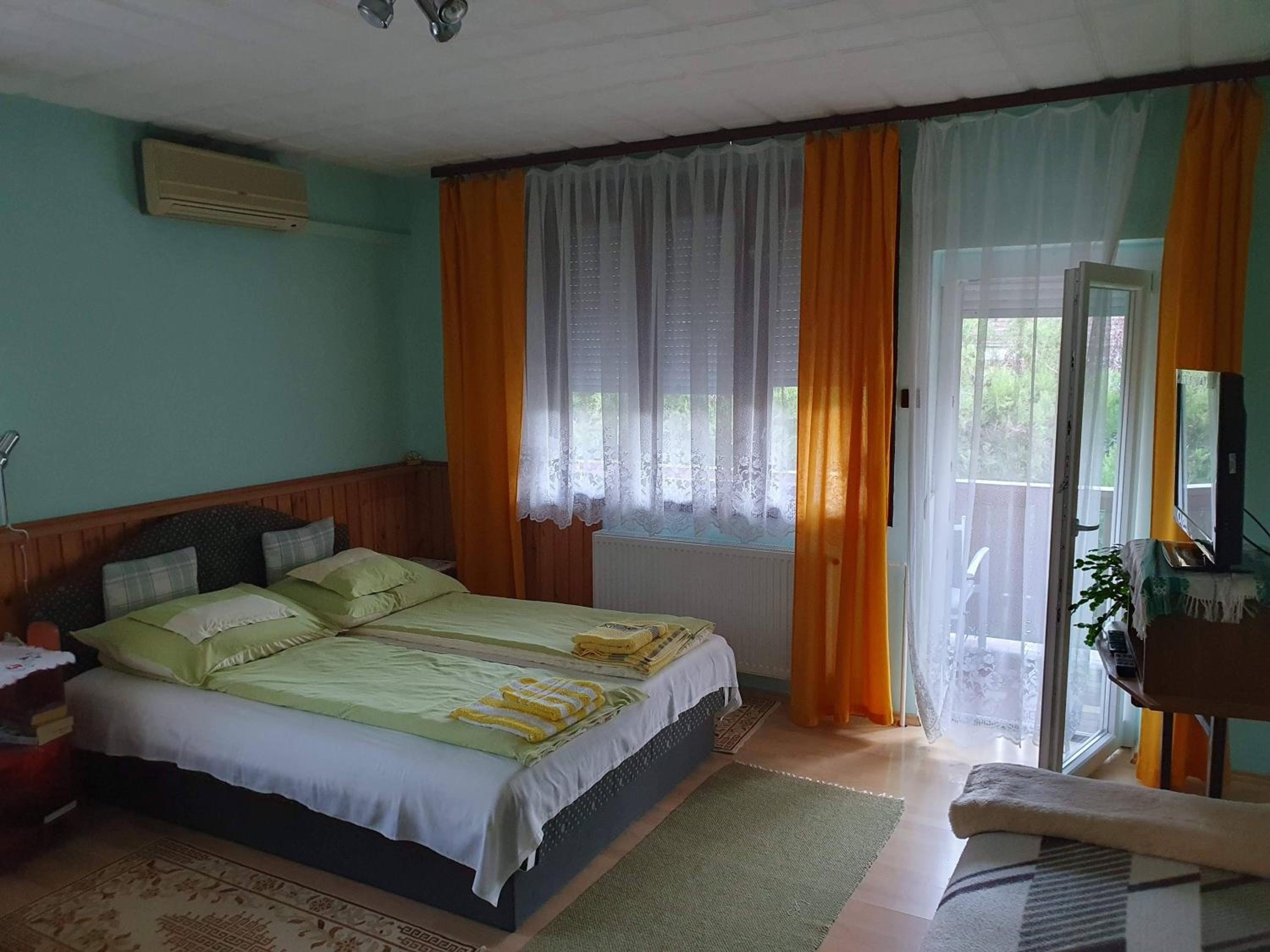 Triple Room with Terrace photo 2