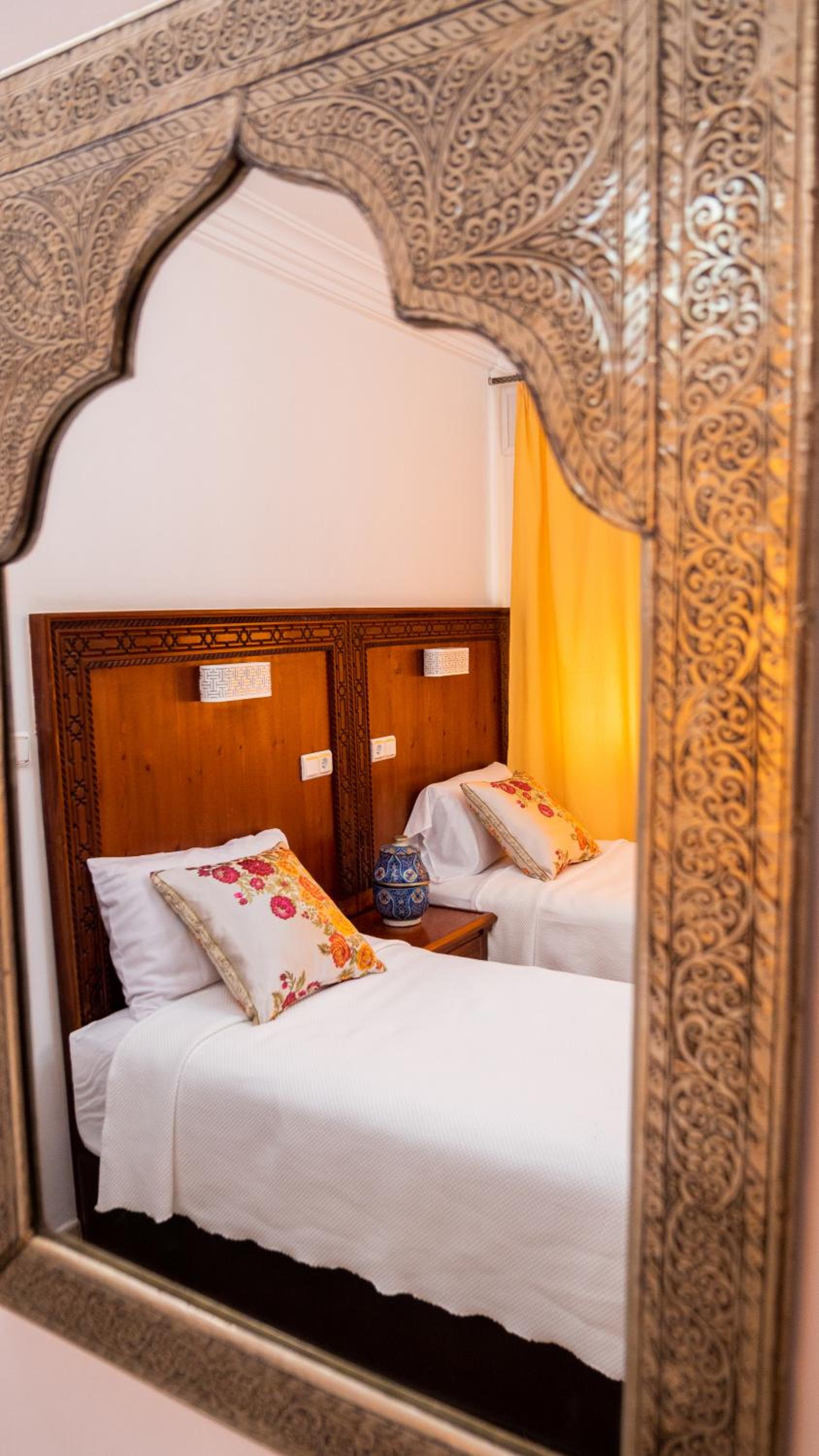 Quadruple Room with Private Bathroom photo 1