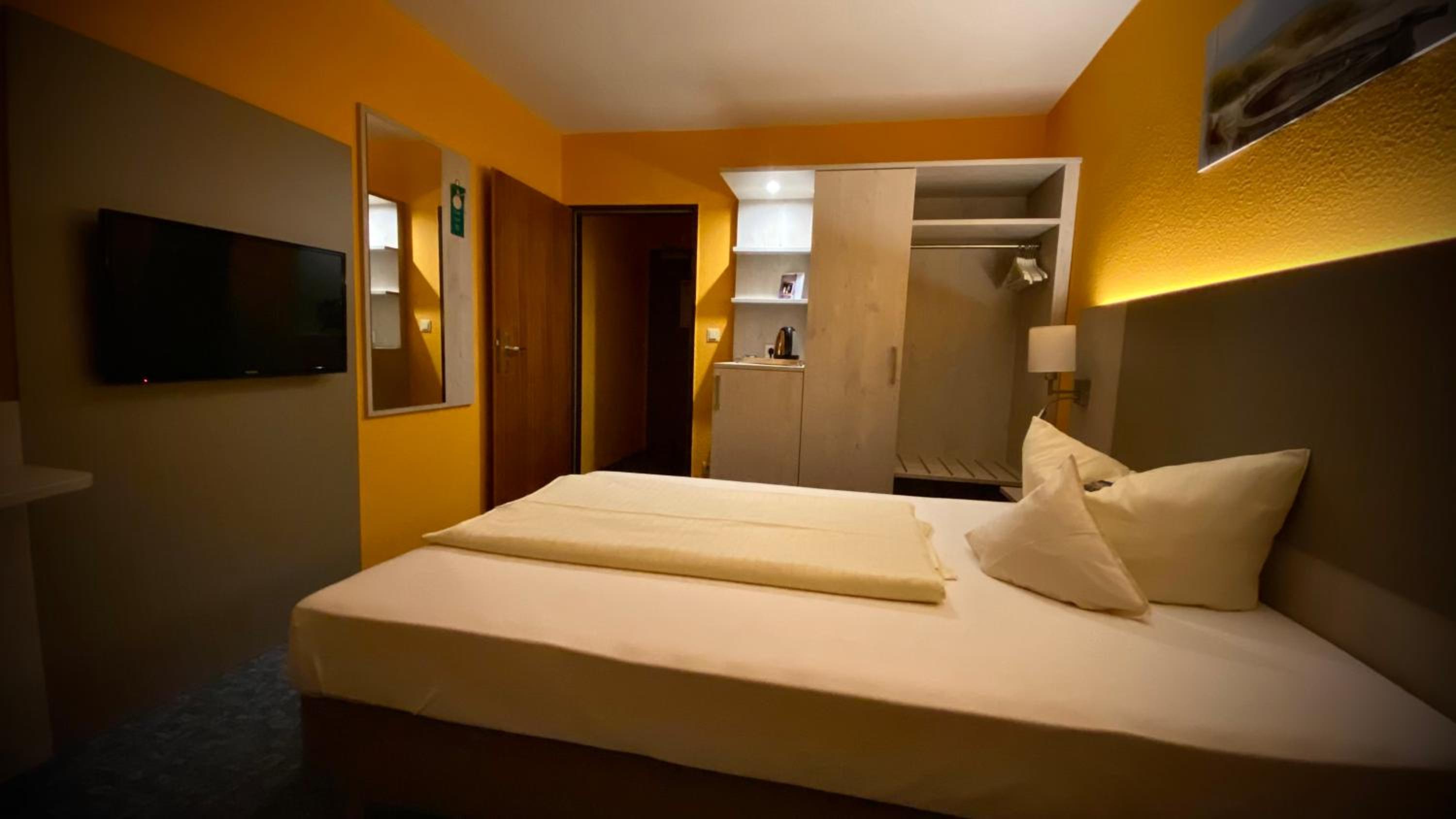 Family Suite with Balcony photo 3