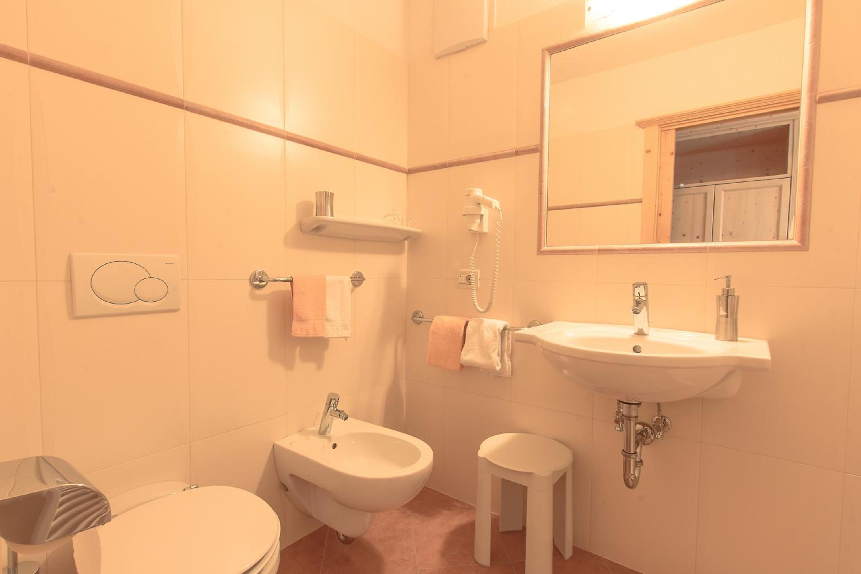 Apartment - Ground Floor photo 3