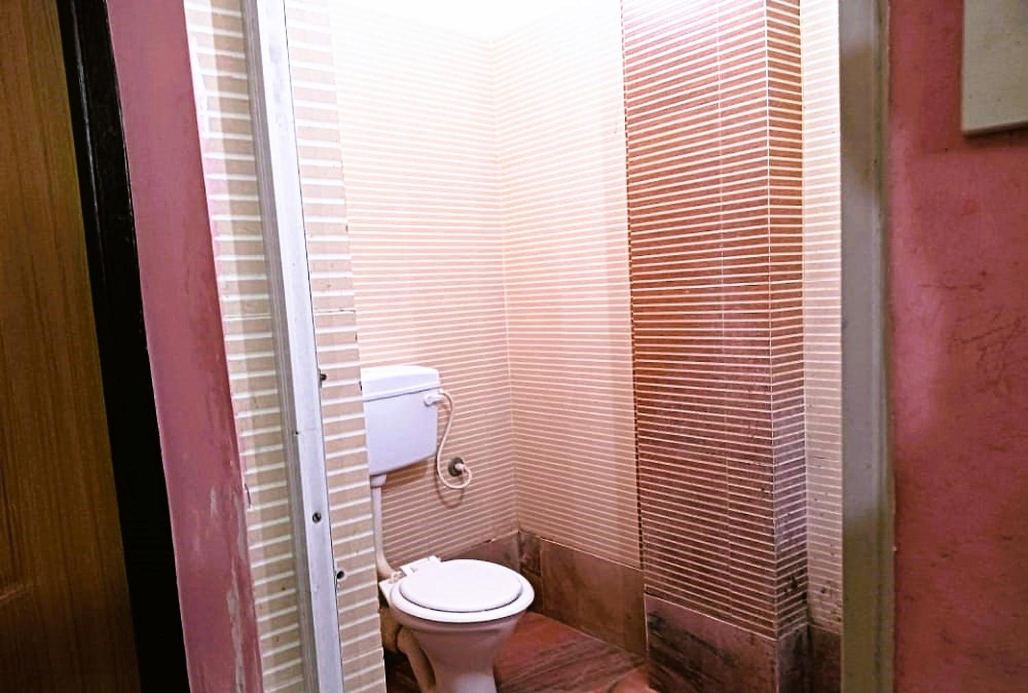 Standard Double Room With Fan photo 2