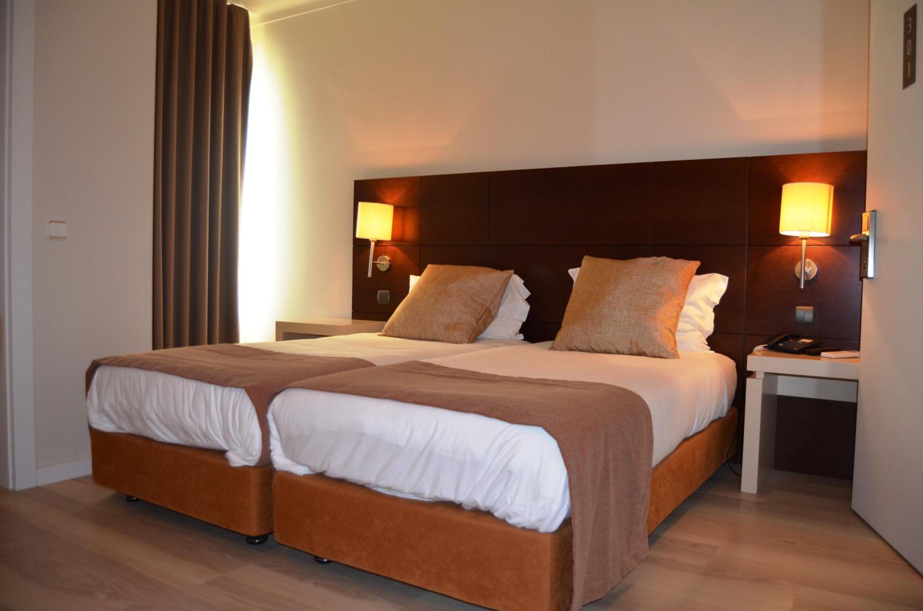 Double or Twin Room photo 3