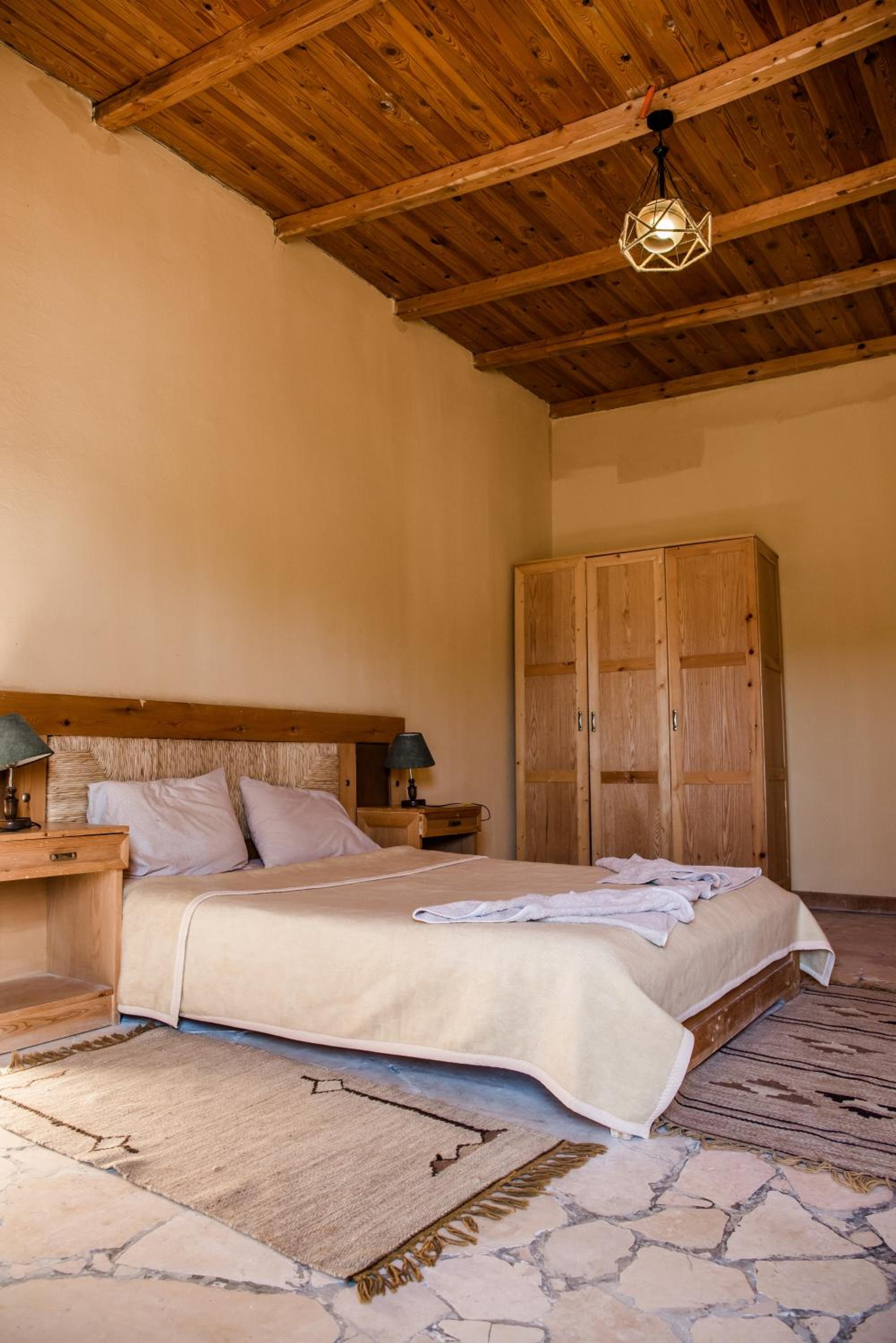 Double Room with Private Bathroom photo 2