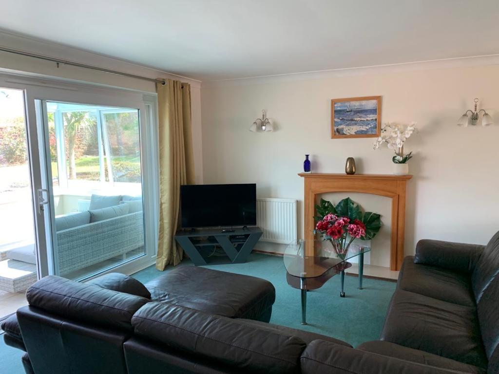 Four-Bedroom House photo 1