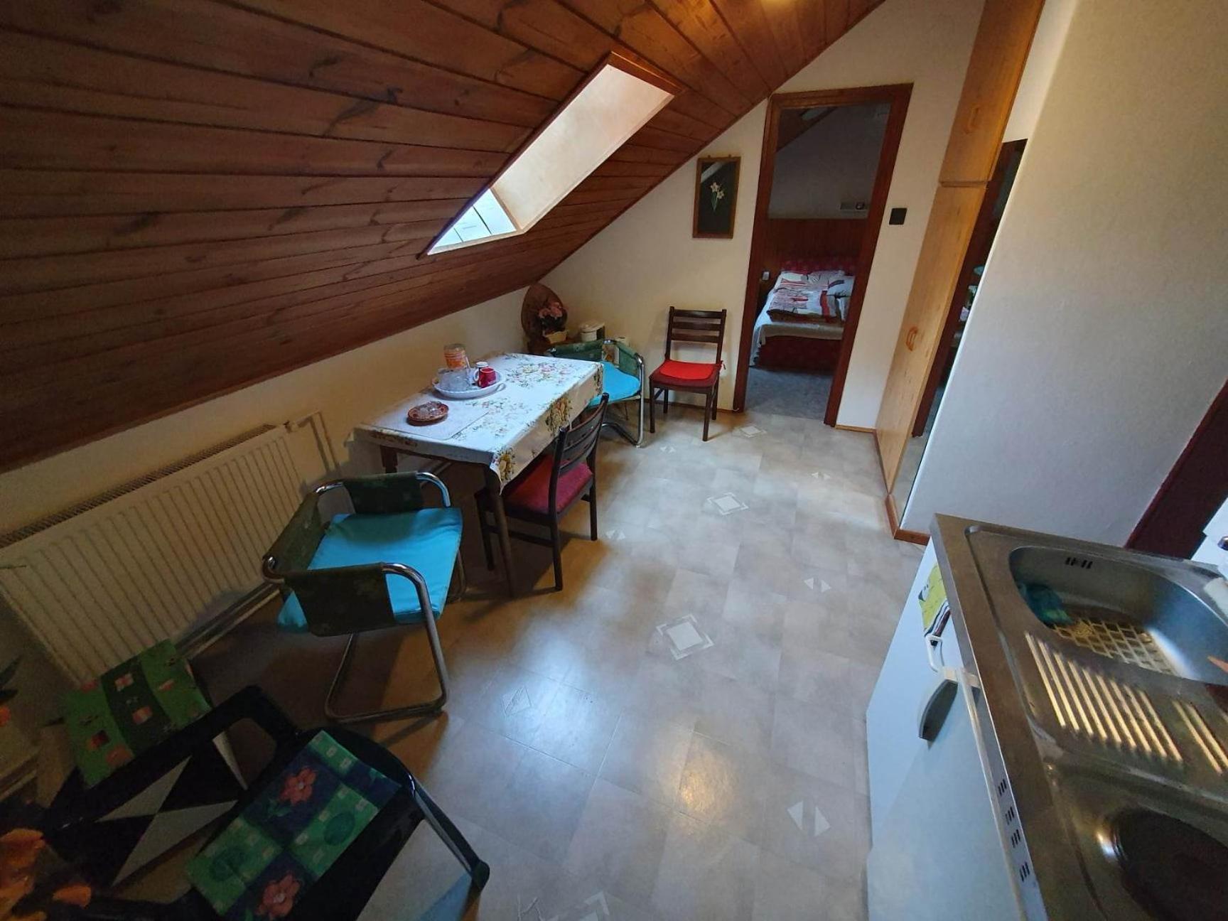 One-Bedroom Apartment photo 3