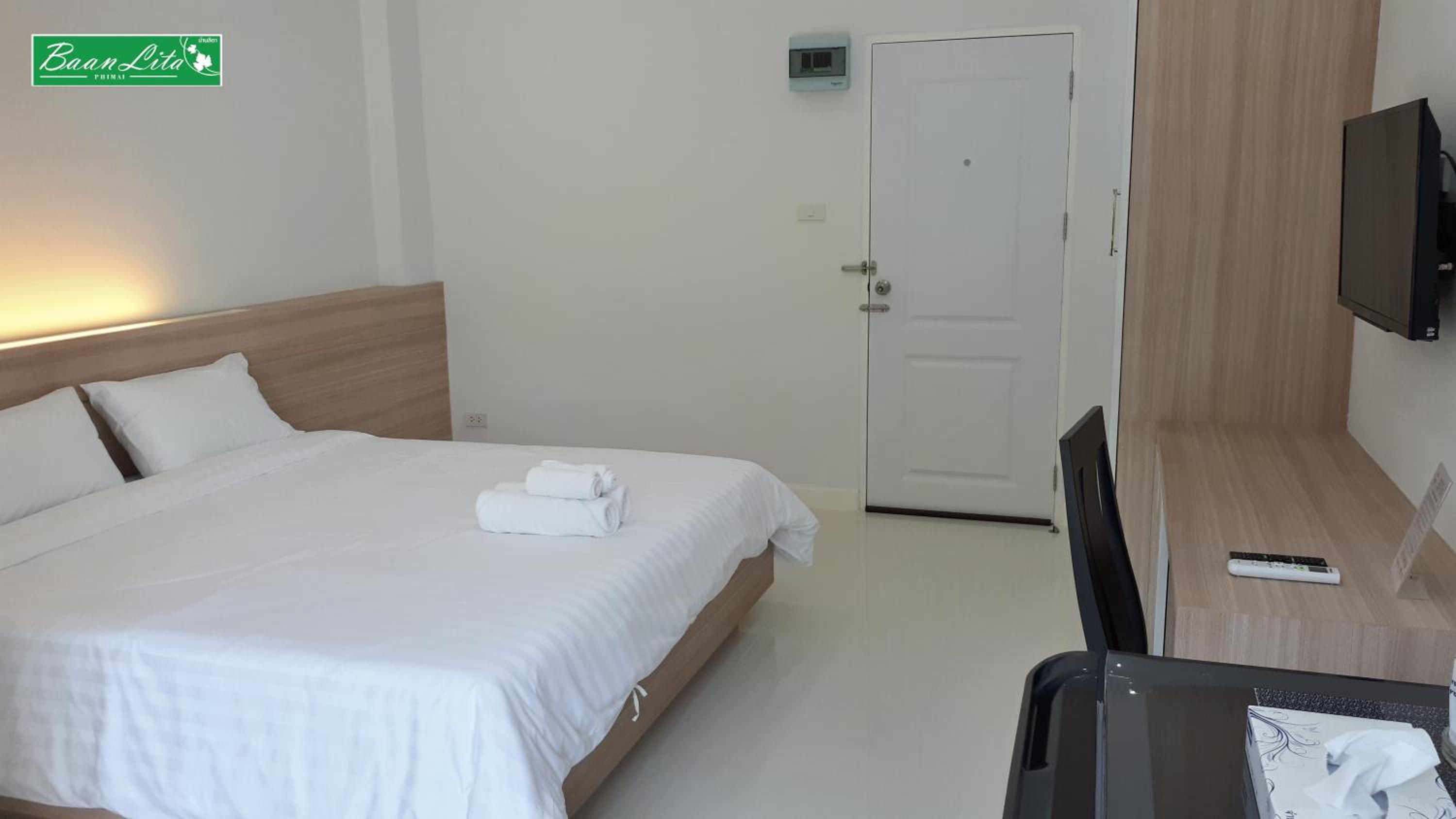Standard King Room photo 1