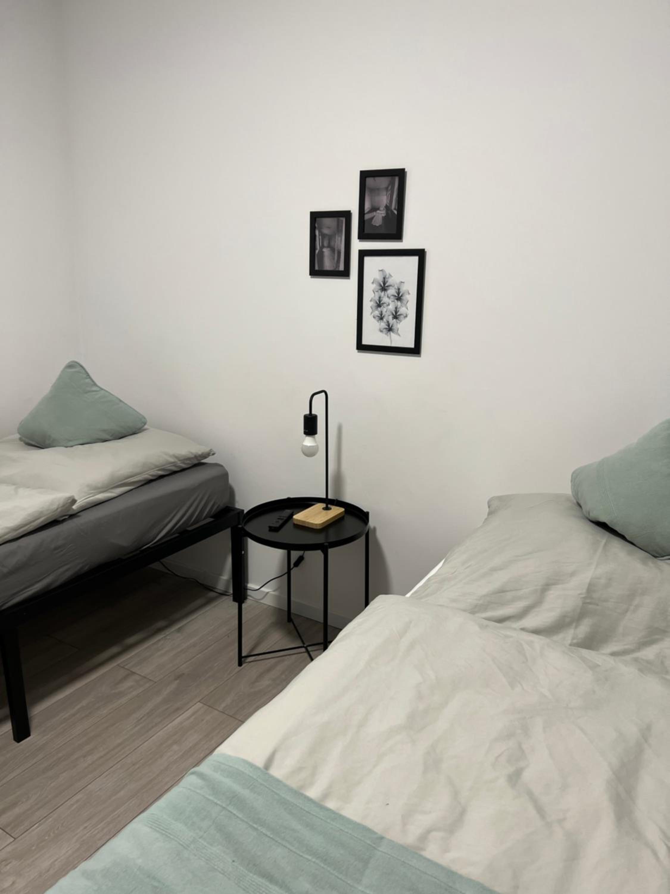 One-Bedroom Apartment - Photo 12
