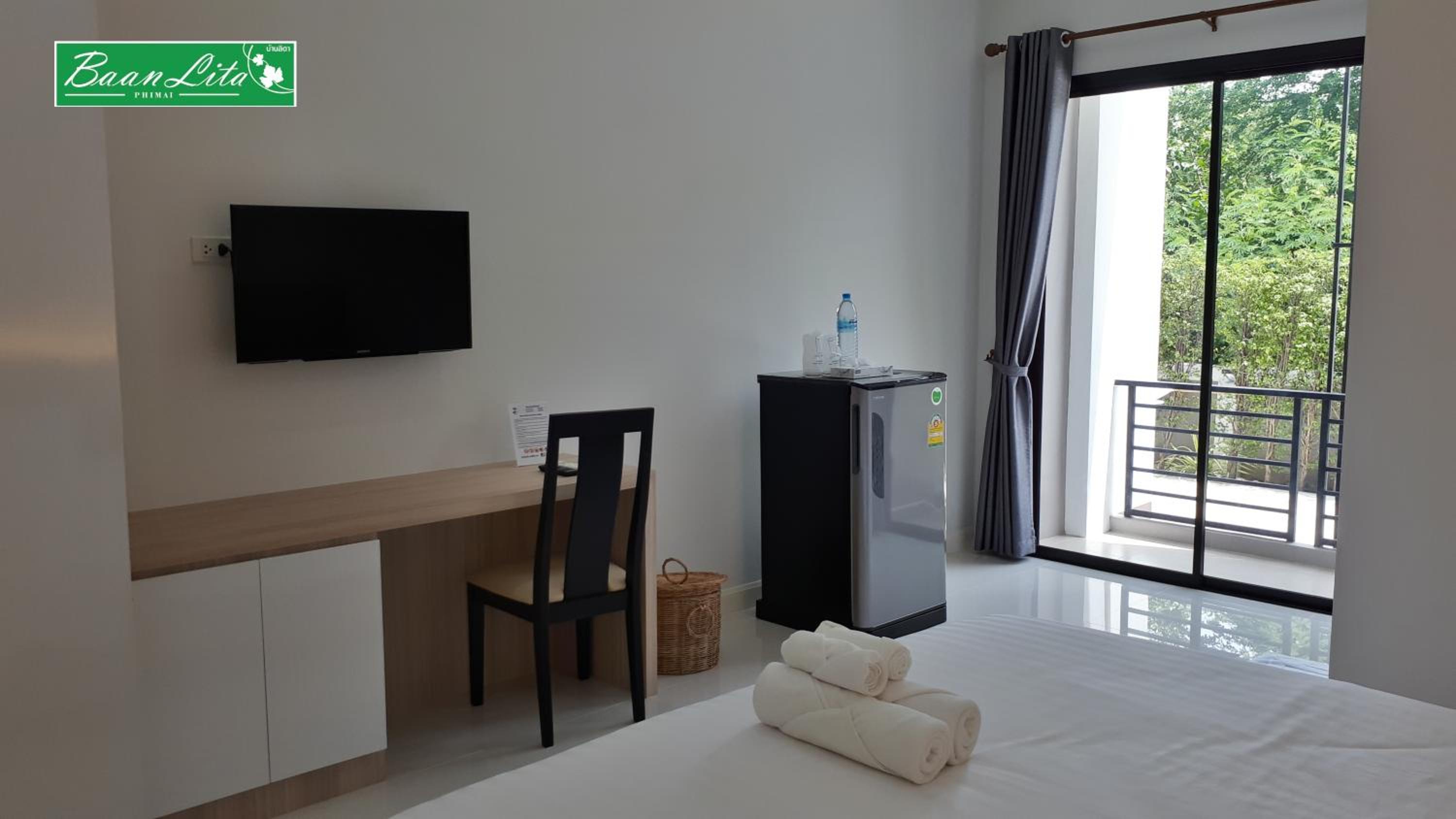 Standard King Room photo 3