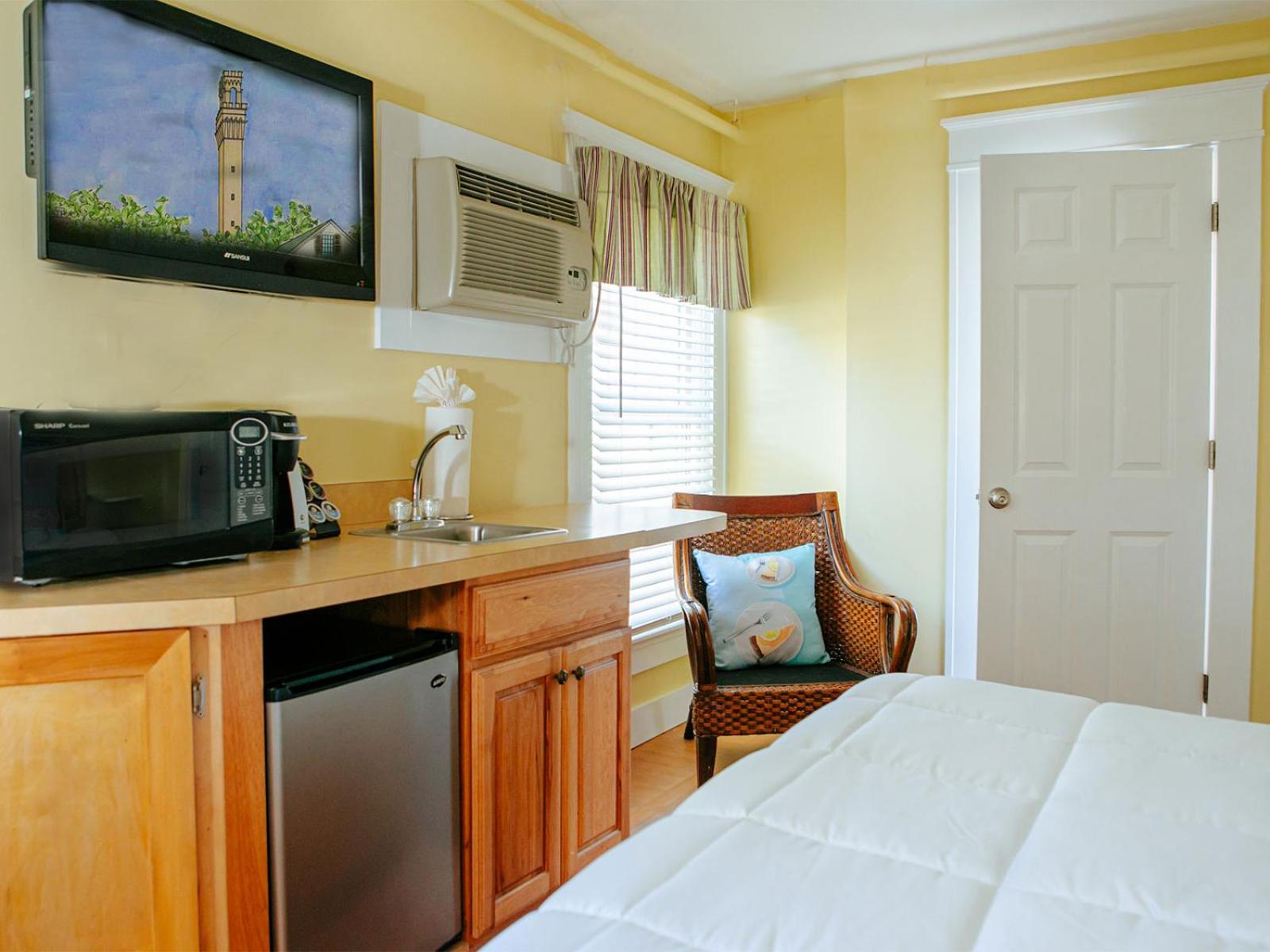 Deluxe Queen Room - Photo 3