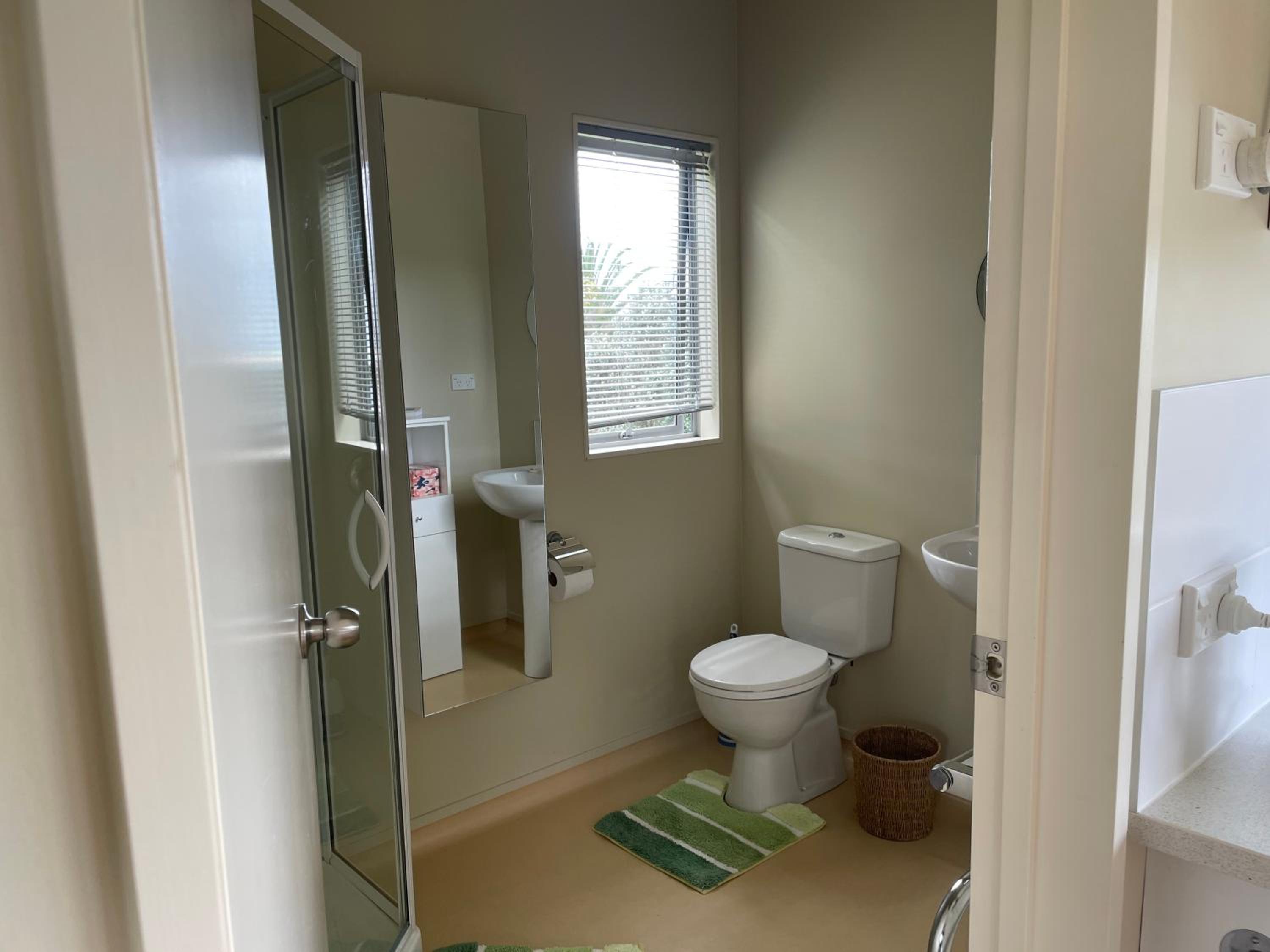 One-Bedroom House - Photo 11