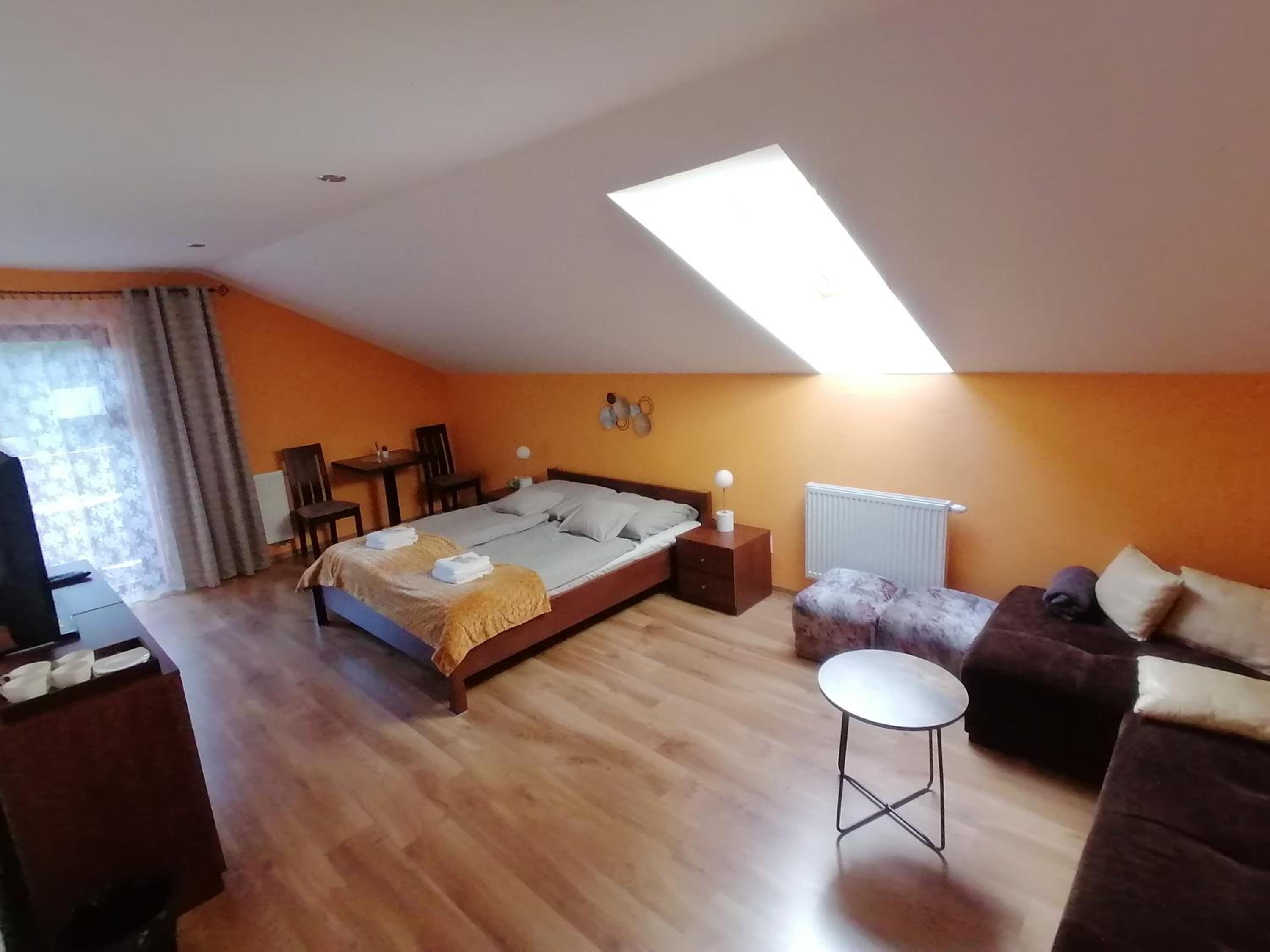 Deluxe Room - Photo 6