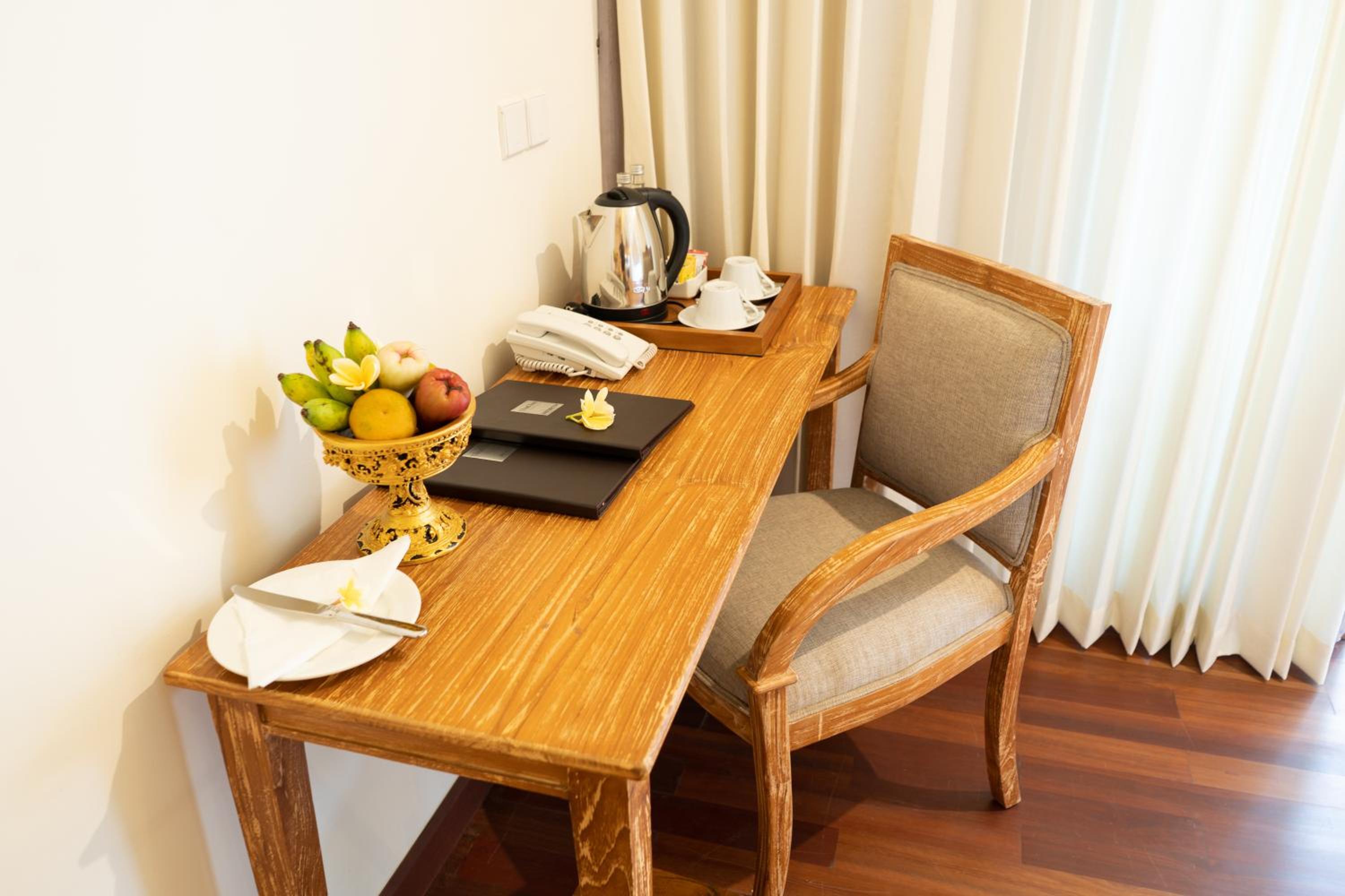 Suite - Photo 5