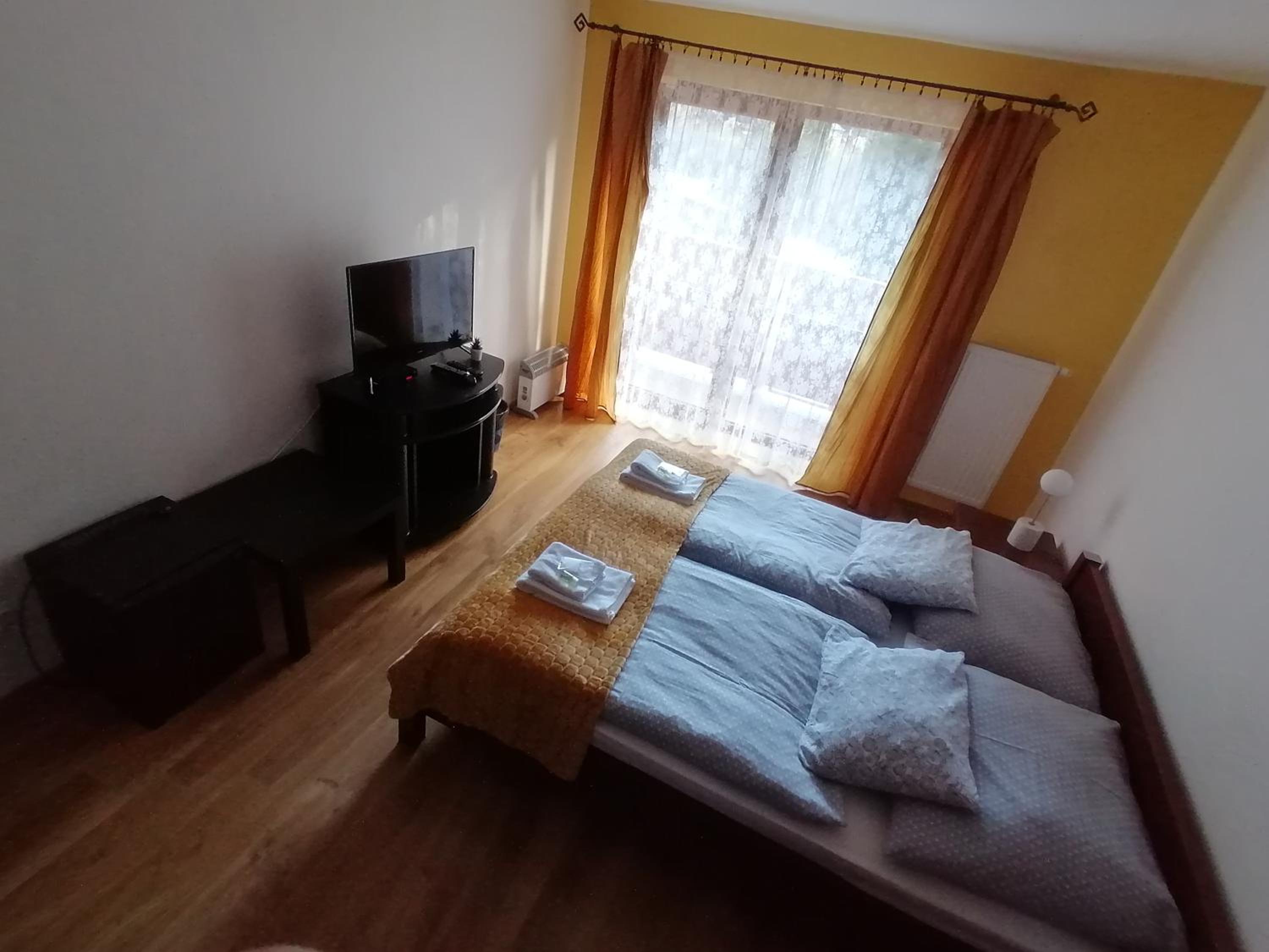 Economy Double Room - Photo 5