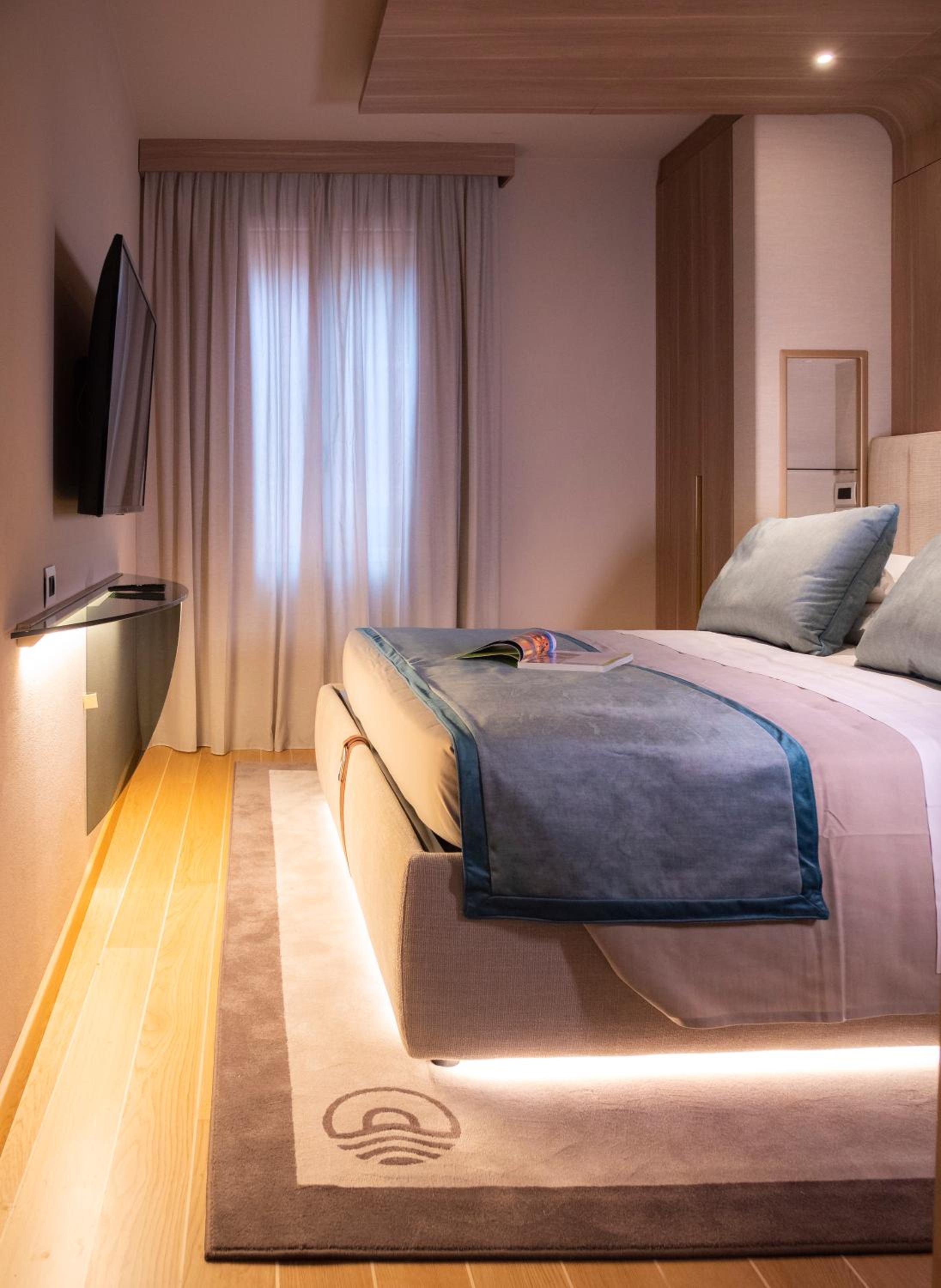 Suite with Sea View - Photo 2