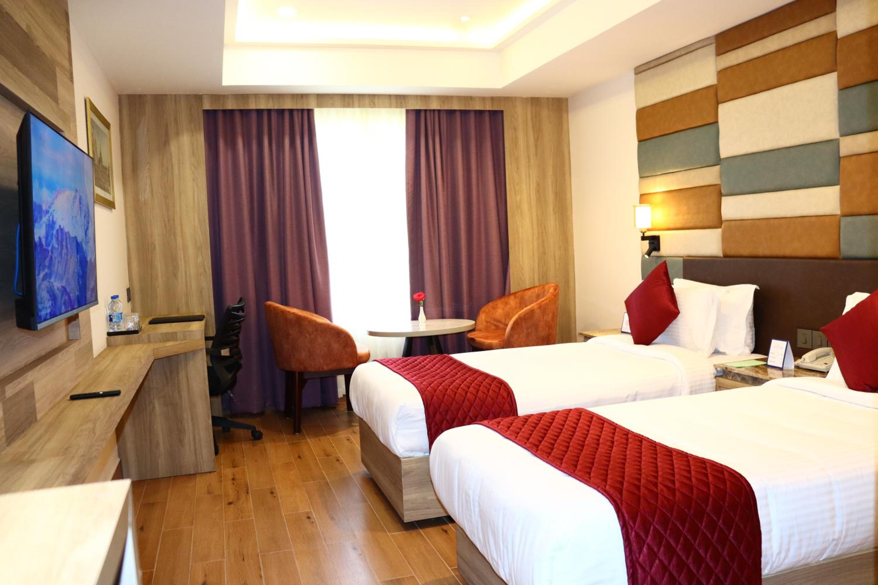 Deluxe Double Room - Photo 1