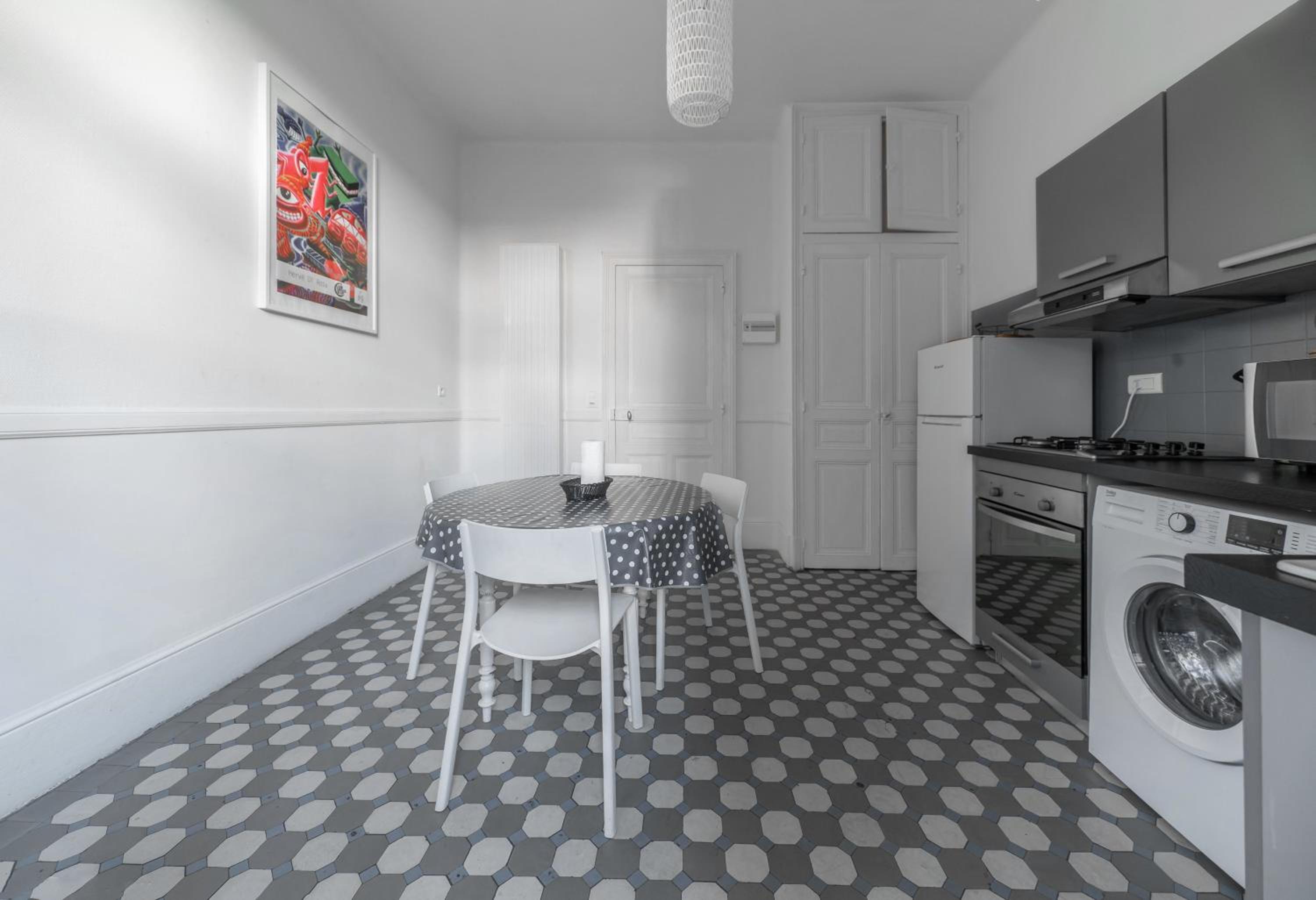 Two-Bedroom Apartment - Photo 28