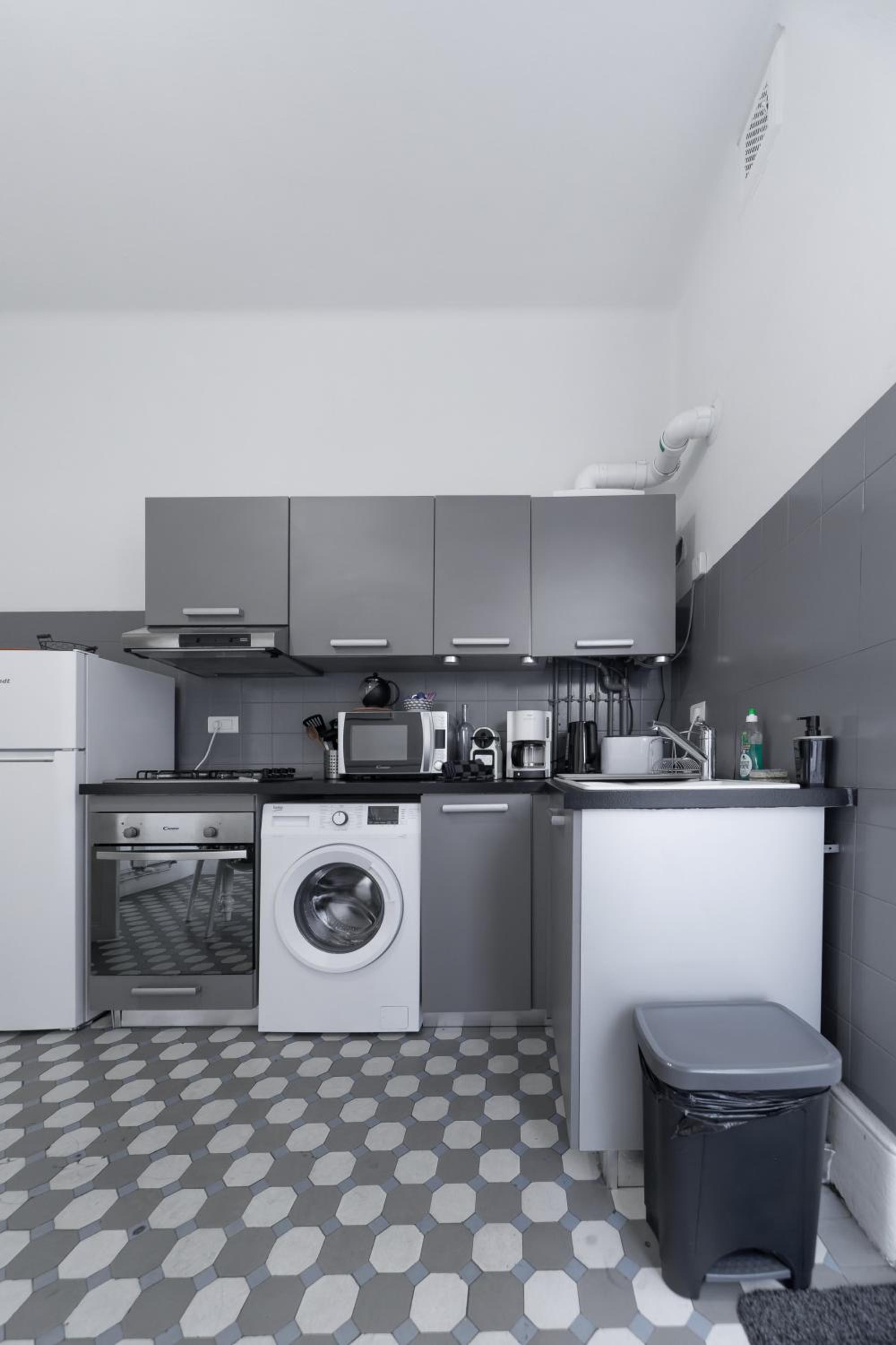 Two-Bedroom Apartment - Photo 26