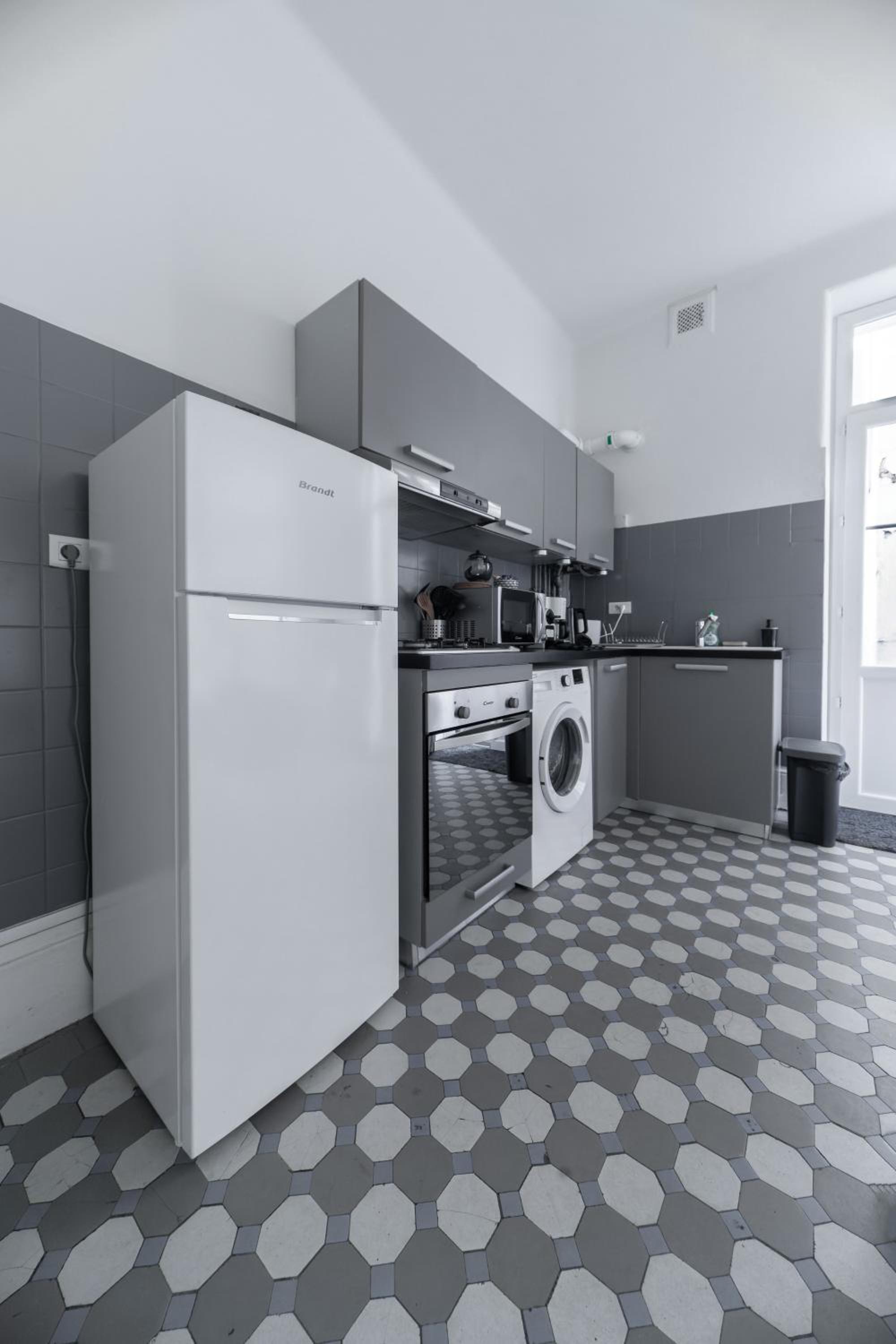 Two-Bedroom Apartment - Photo 27