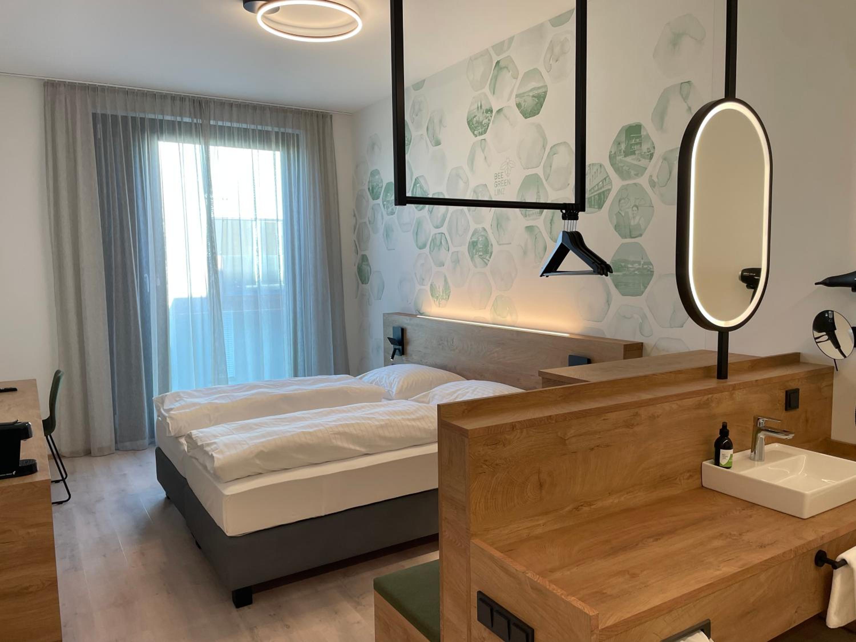 Double Room - Photo 6