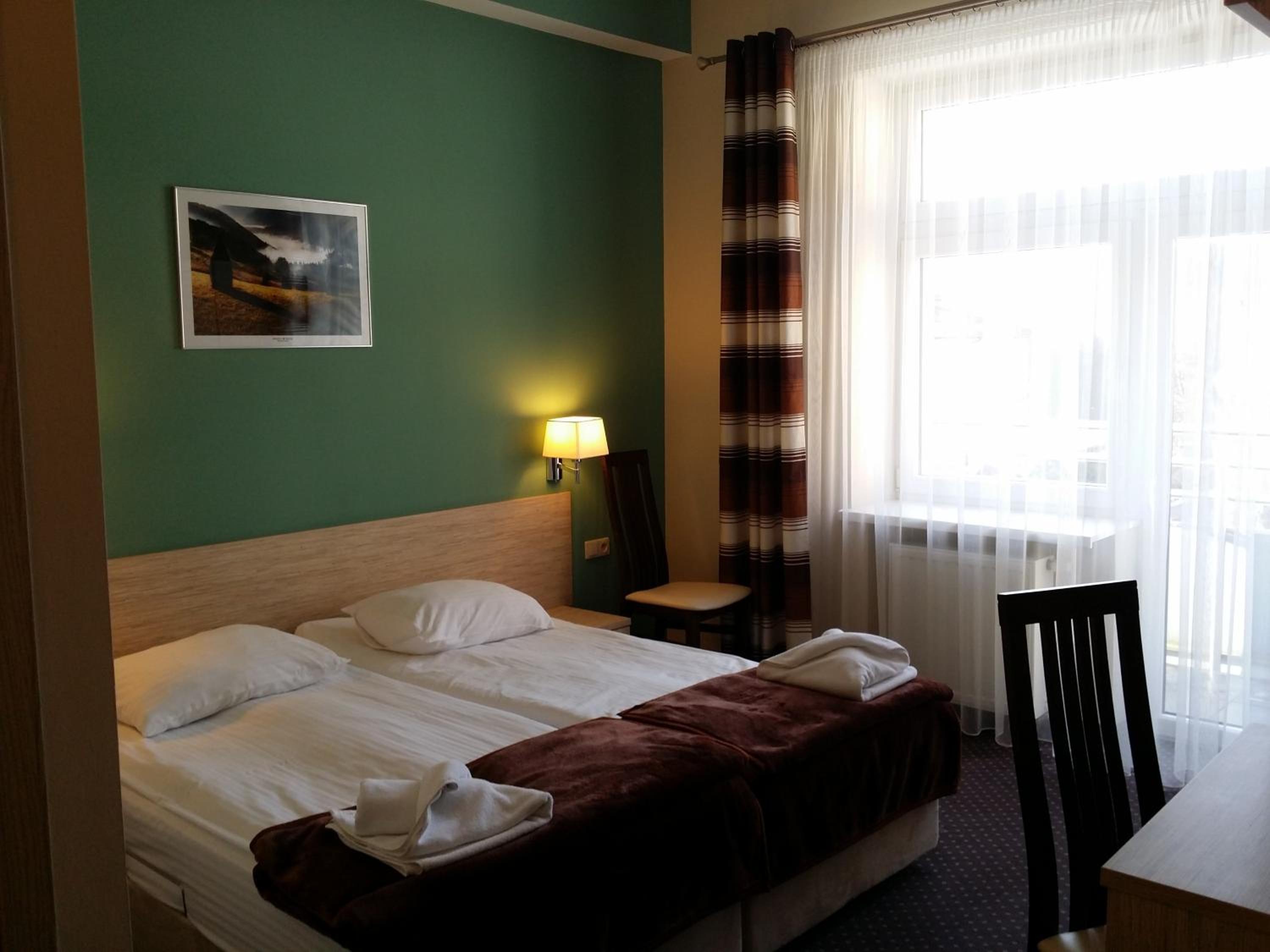 Double or Twin Room - Photo 3