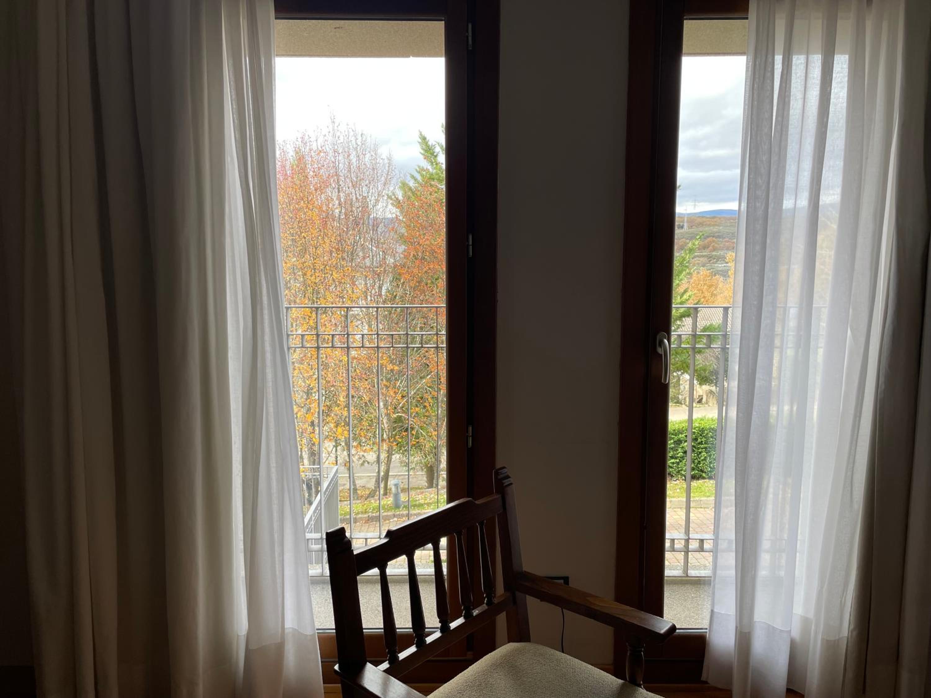 Standard Double Room - Photo 10