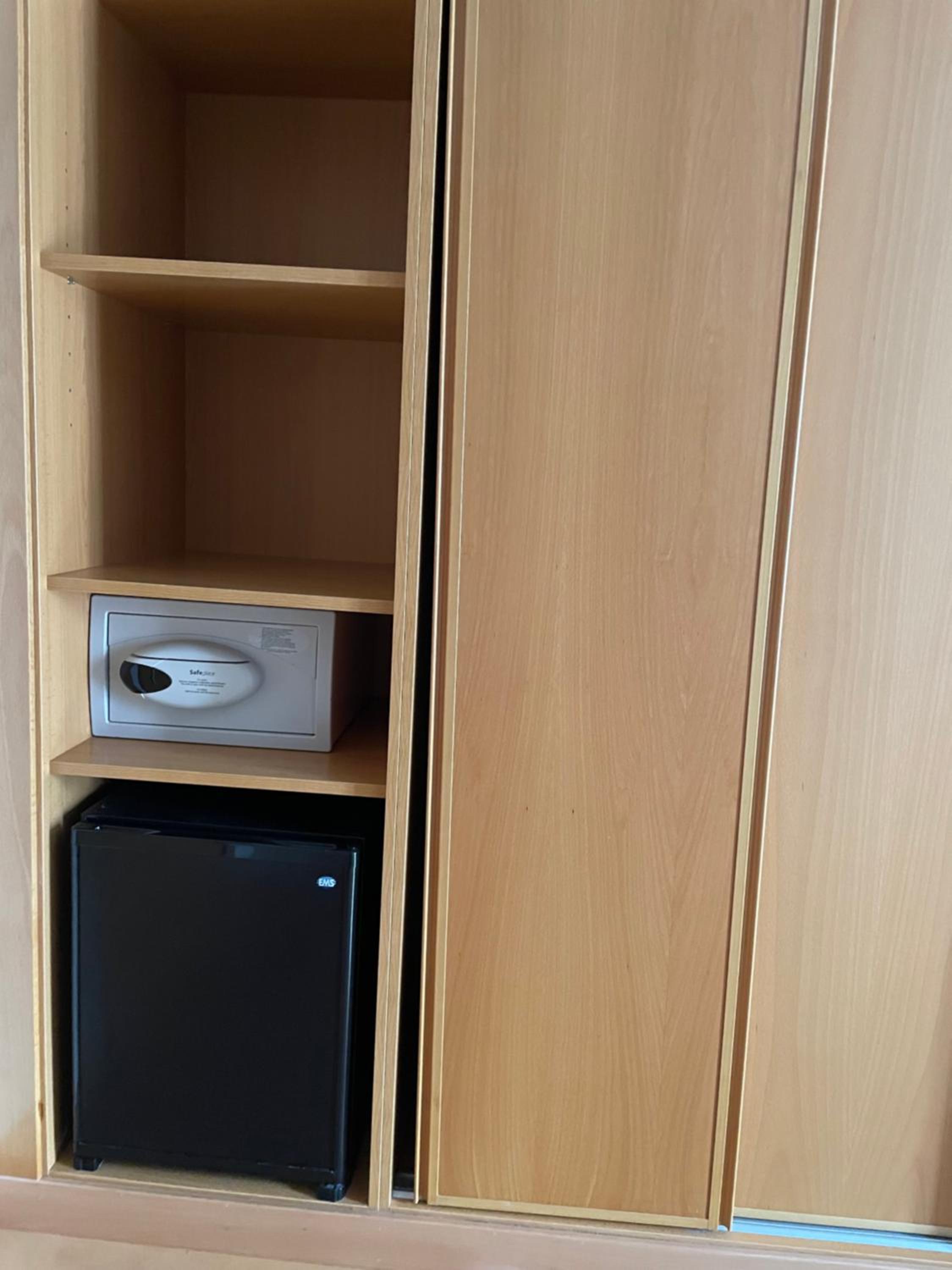 Standard Double Room - Photo 11