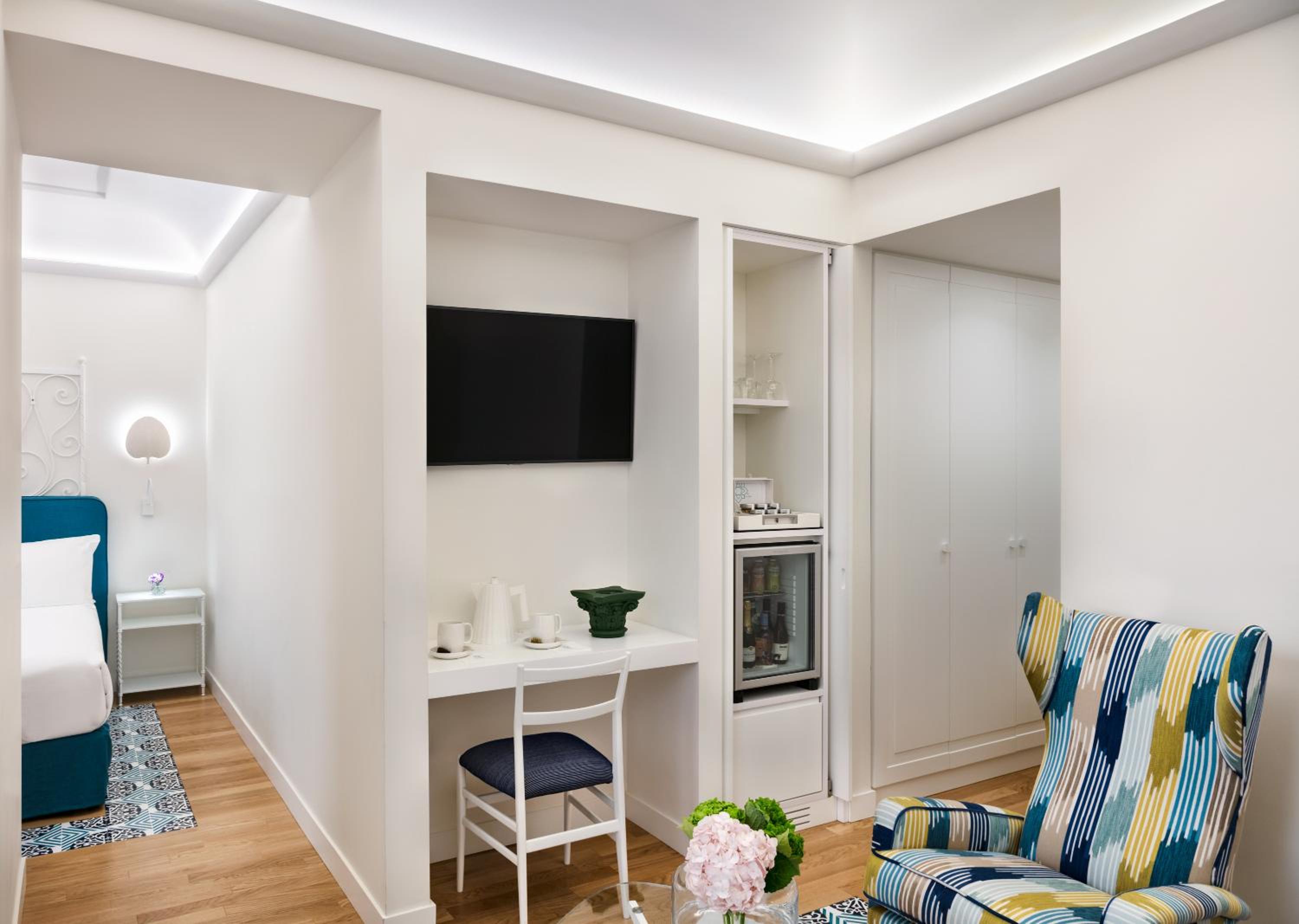 Whirlpool Suite with Terrace photo 2