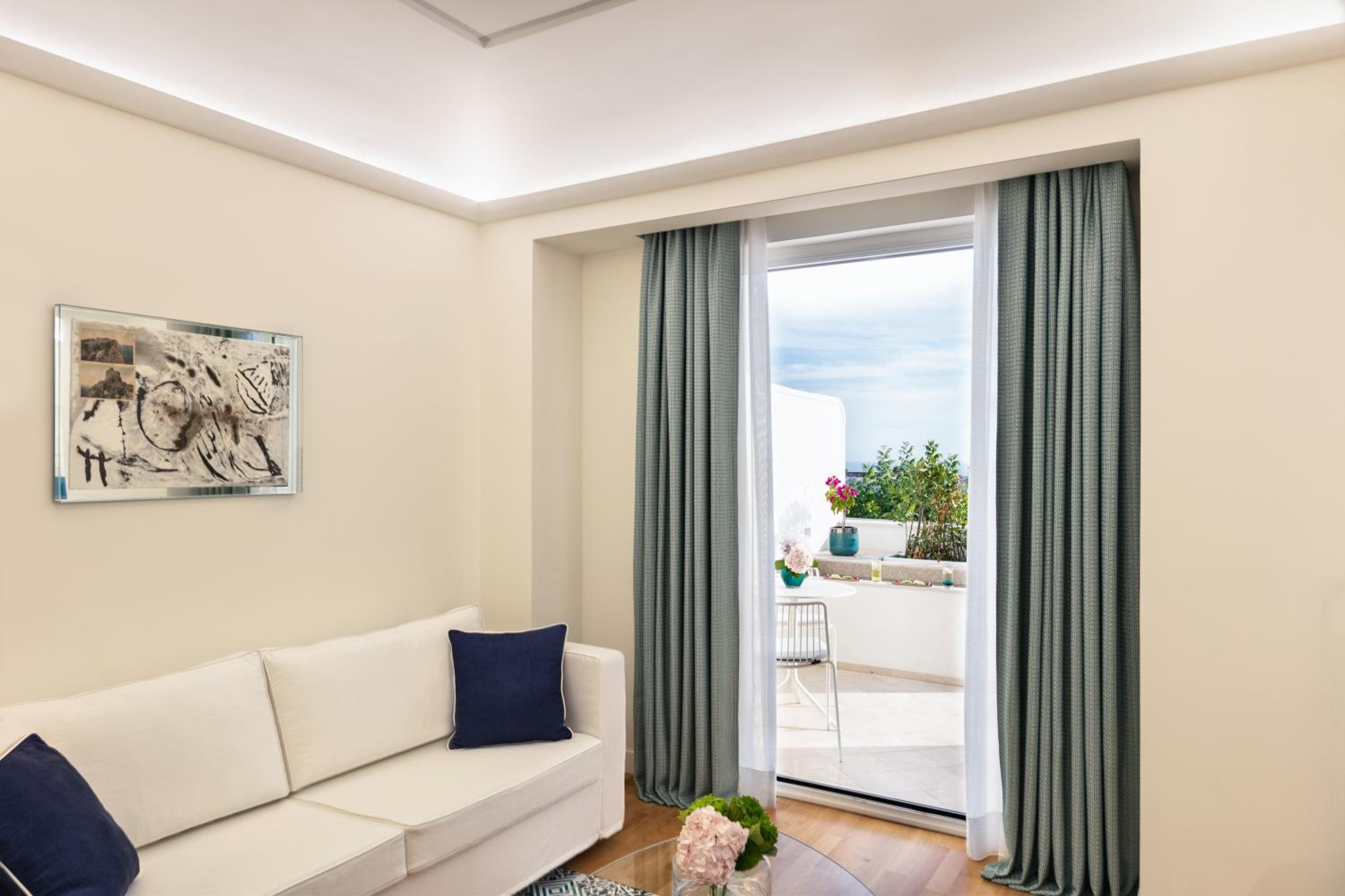 Whirlpool Suite with Terrace