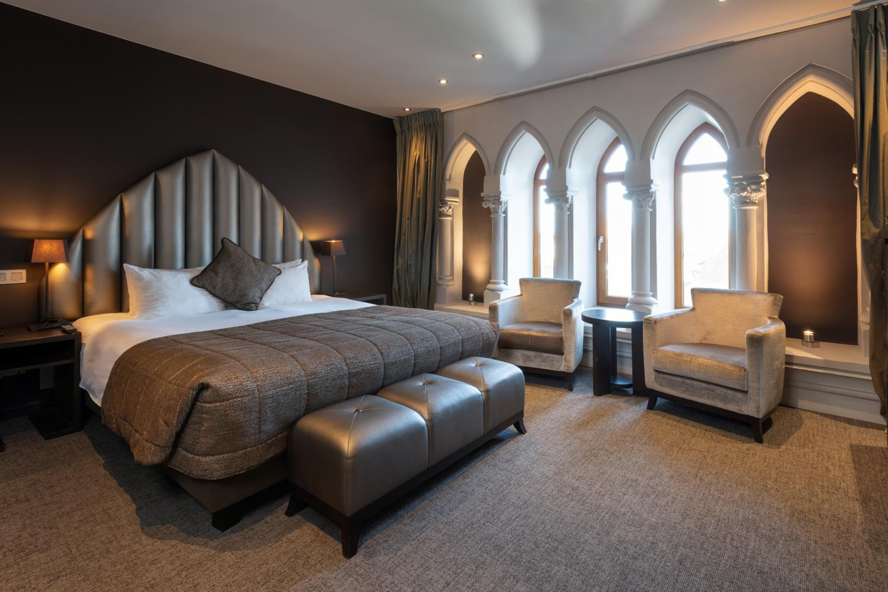 Executive Double Room in Church area - Photo 4