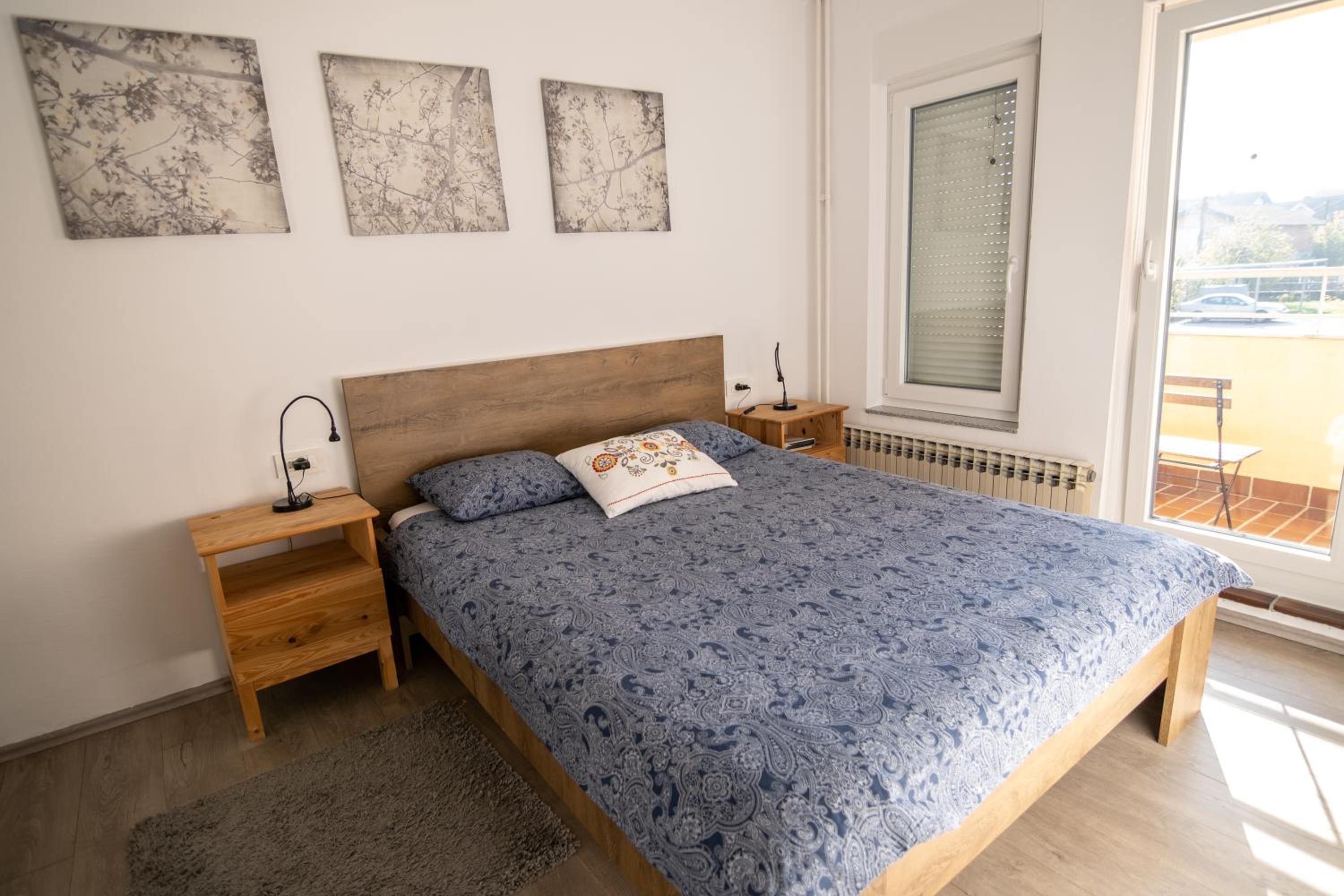 One-Bedroom Apartment - Photo 20