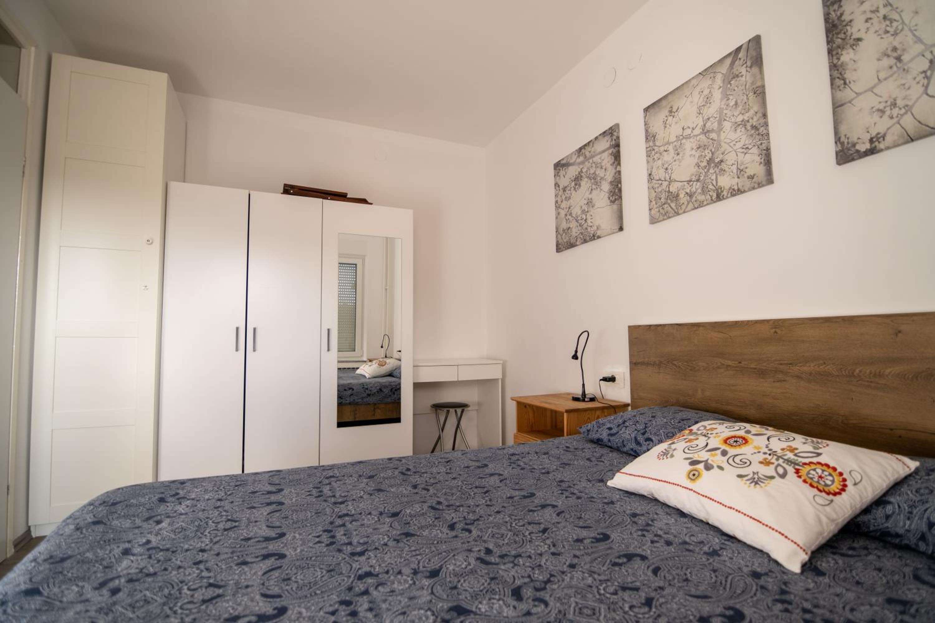 One-Bedroom Apartment - Photo 25