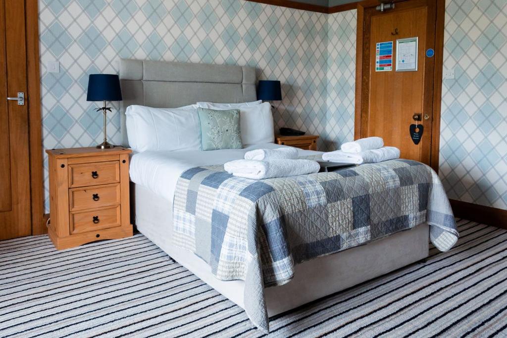 Large Double Room - Photo 2