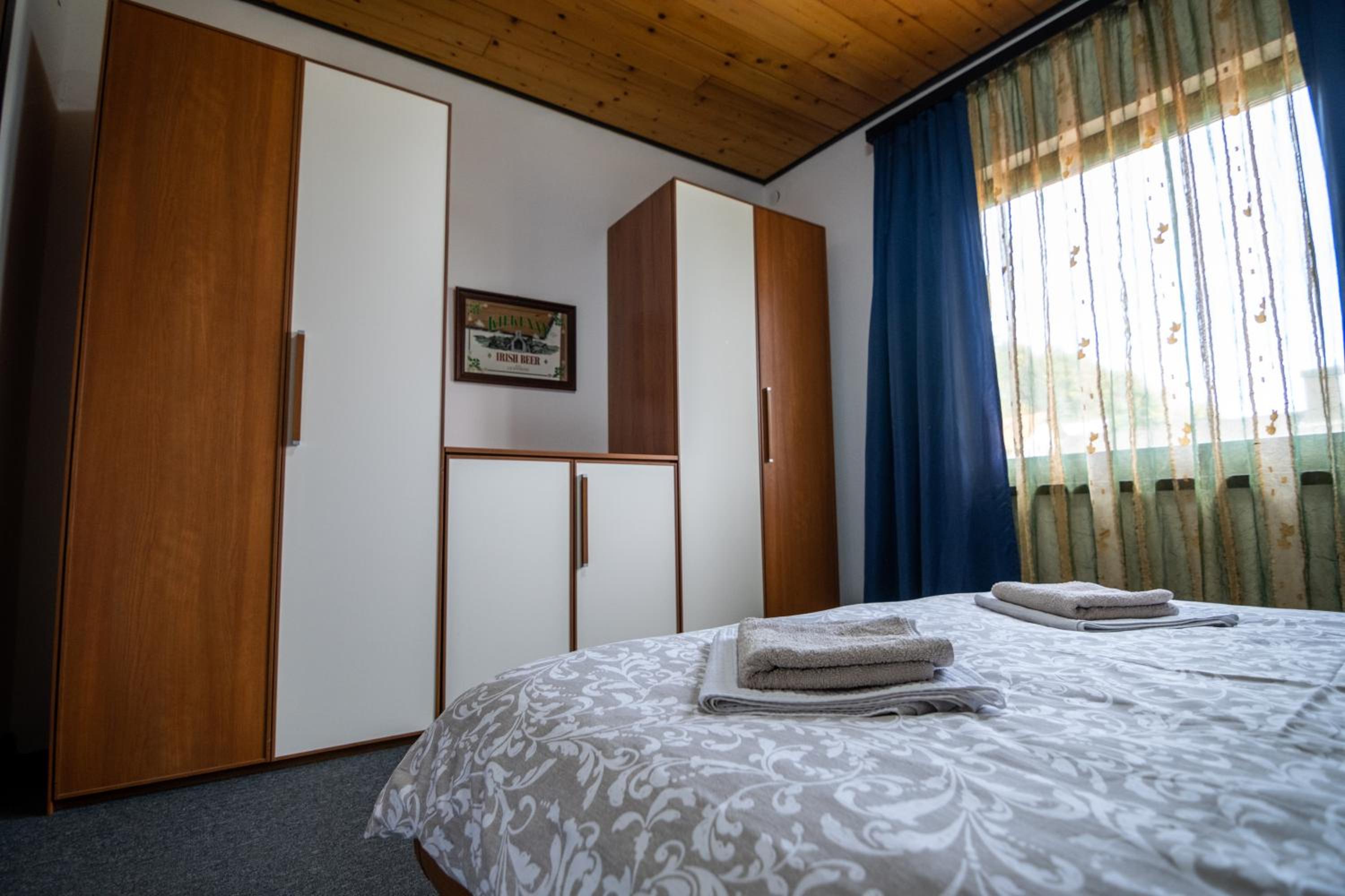 Two-Bedroom Apartment - Photo 21