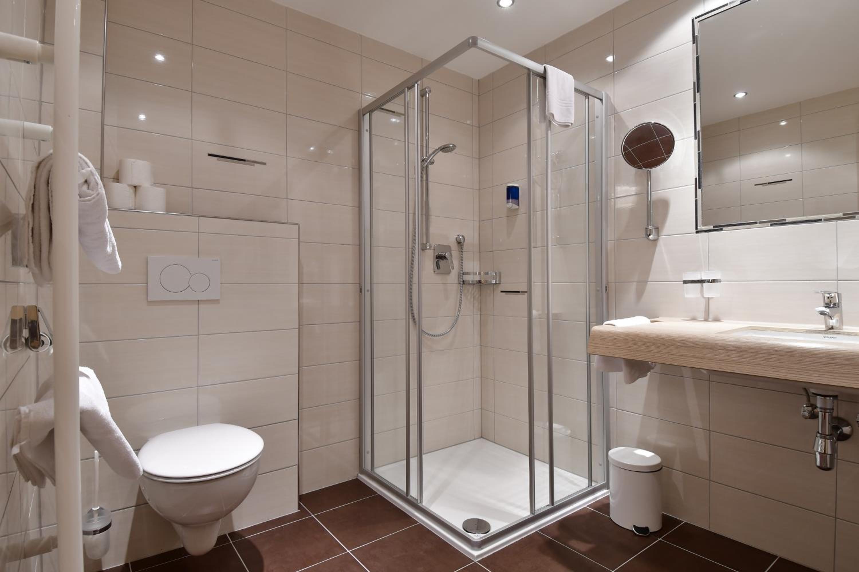 Double Room - Photo 7
