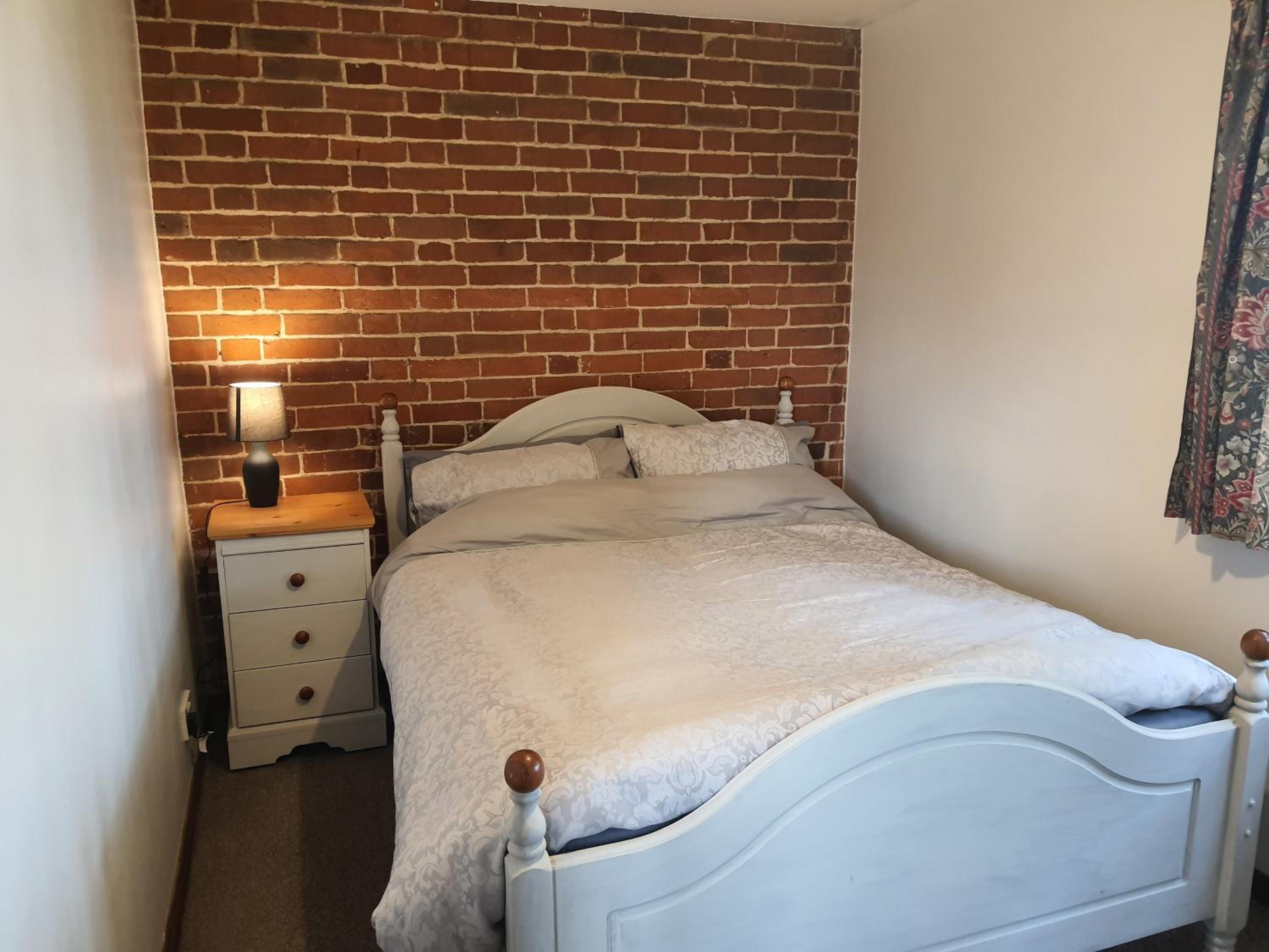 One-Bedroom House photo 1