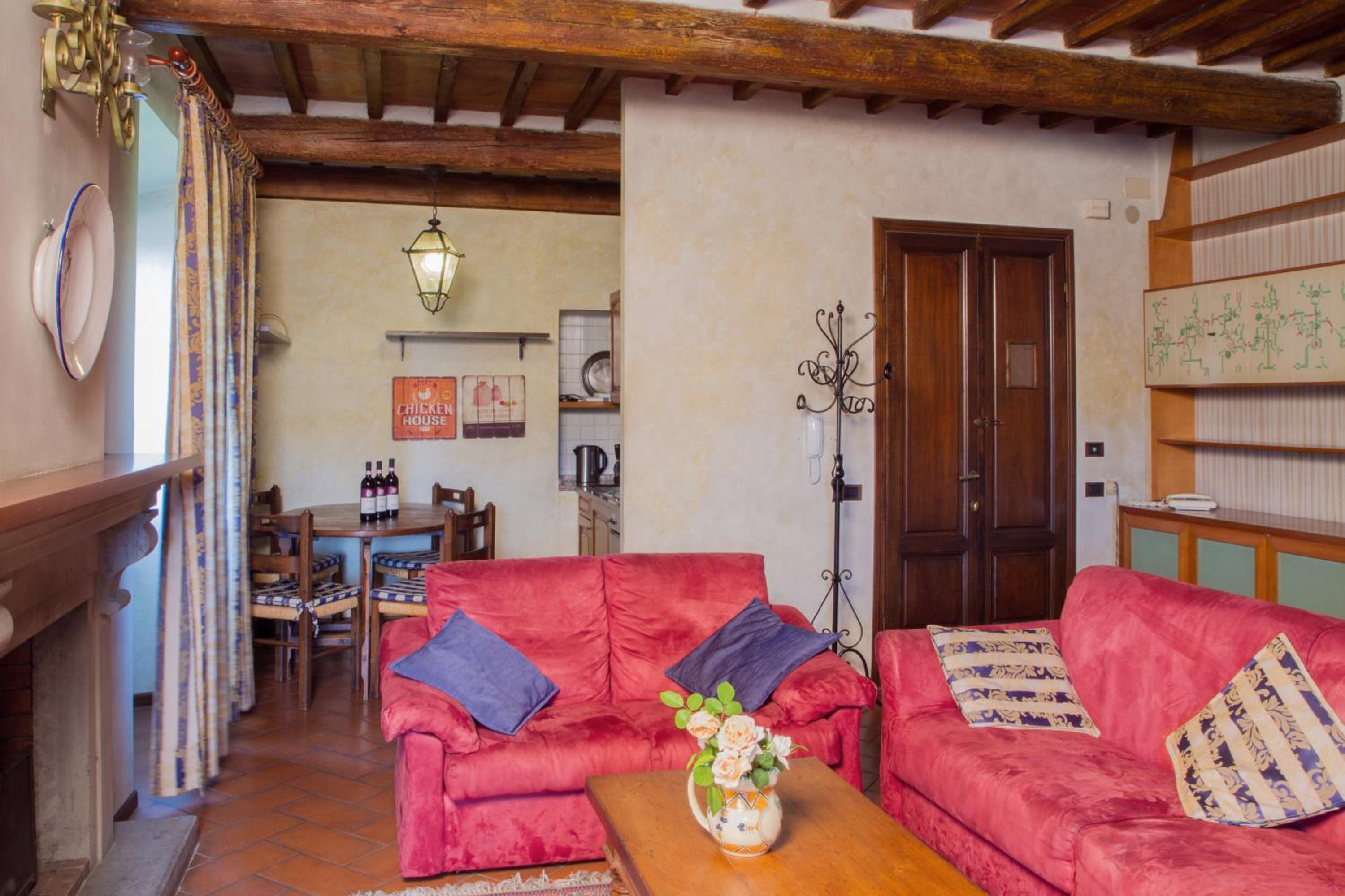 Suite with Balcony - Photo 10