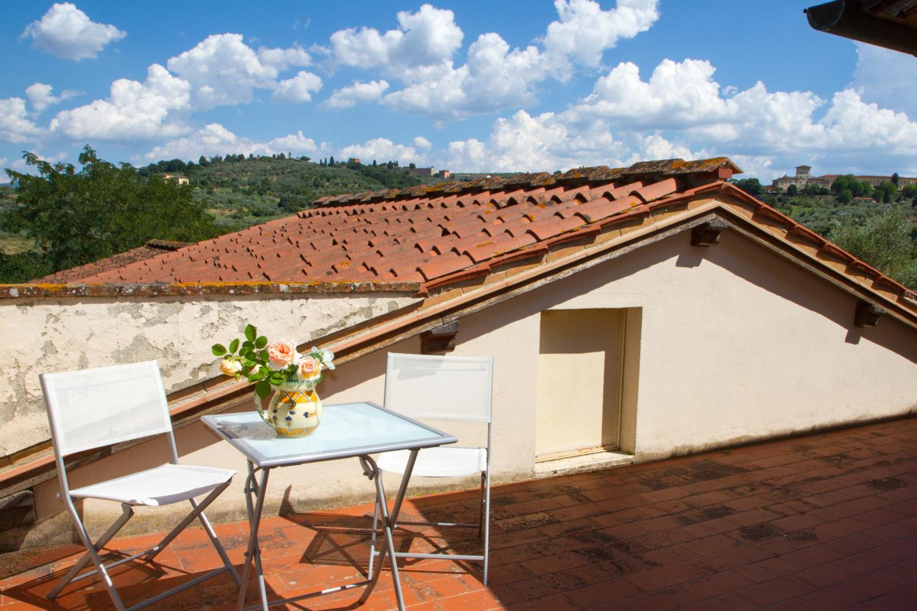 Suite with Balcony - Photo 16