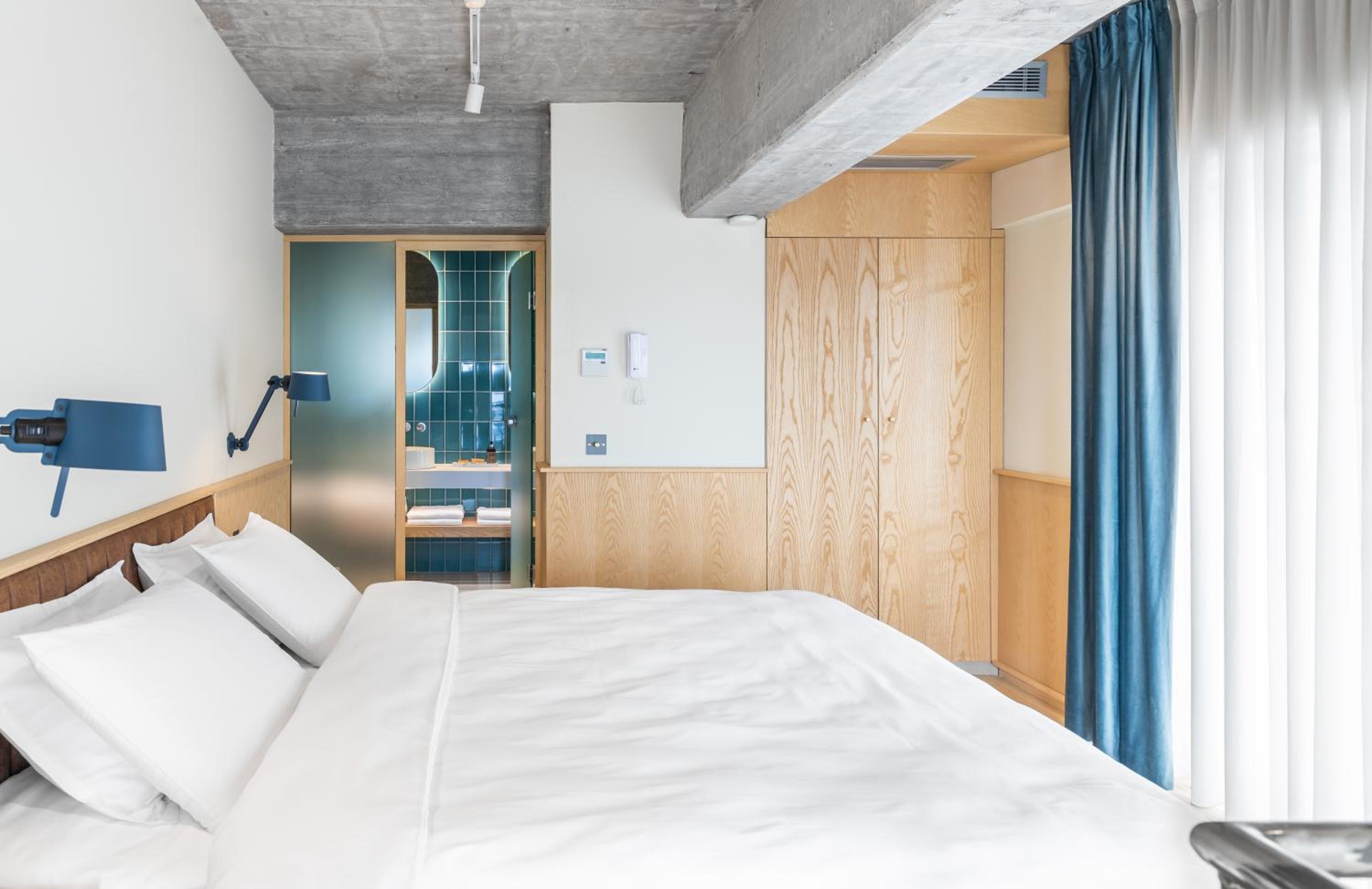 Duplex Suite - Photo 8