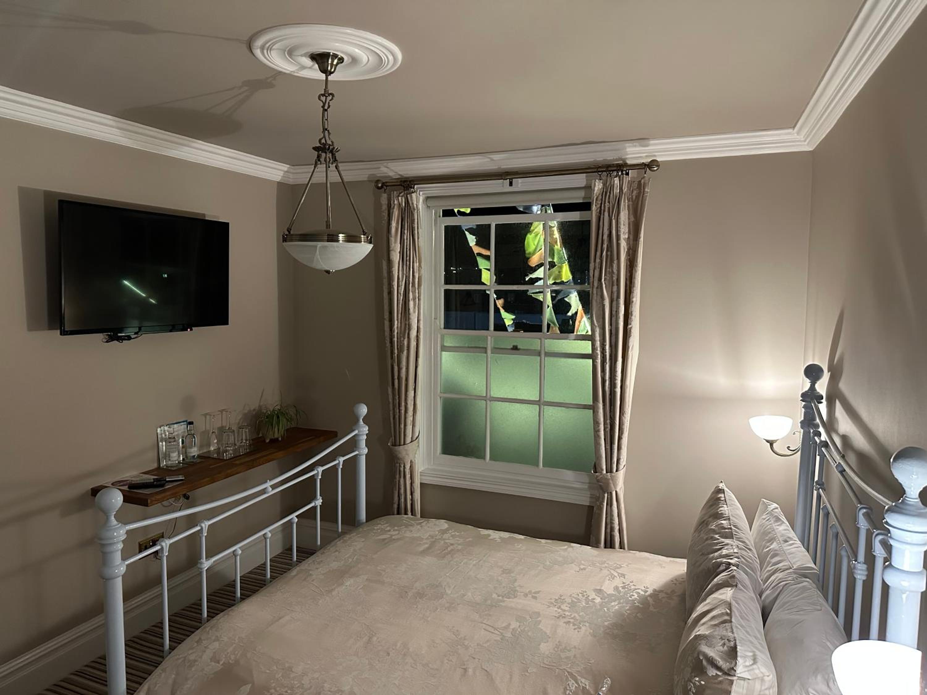 Double Room with Private Bathroom photo 2