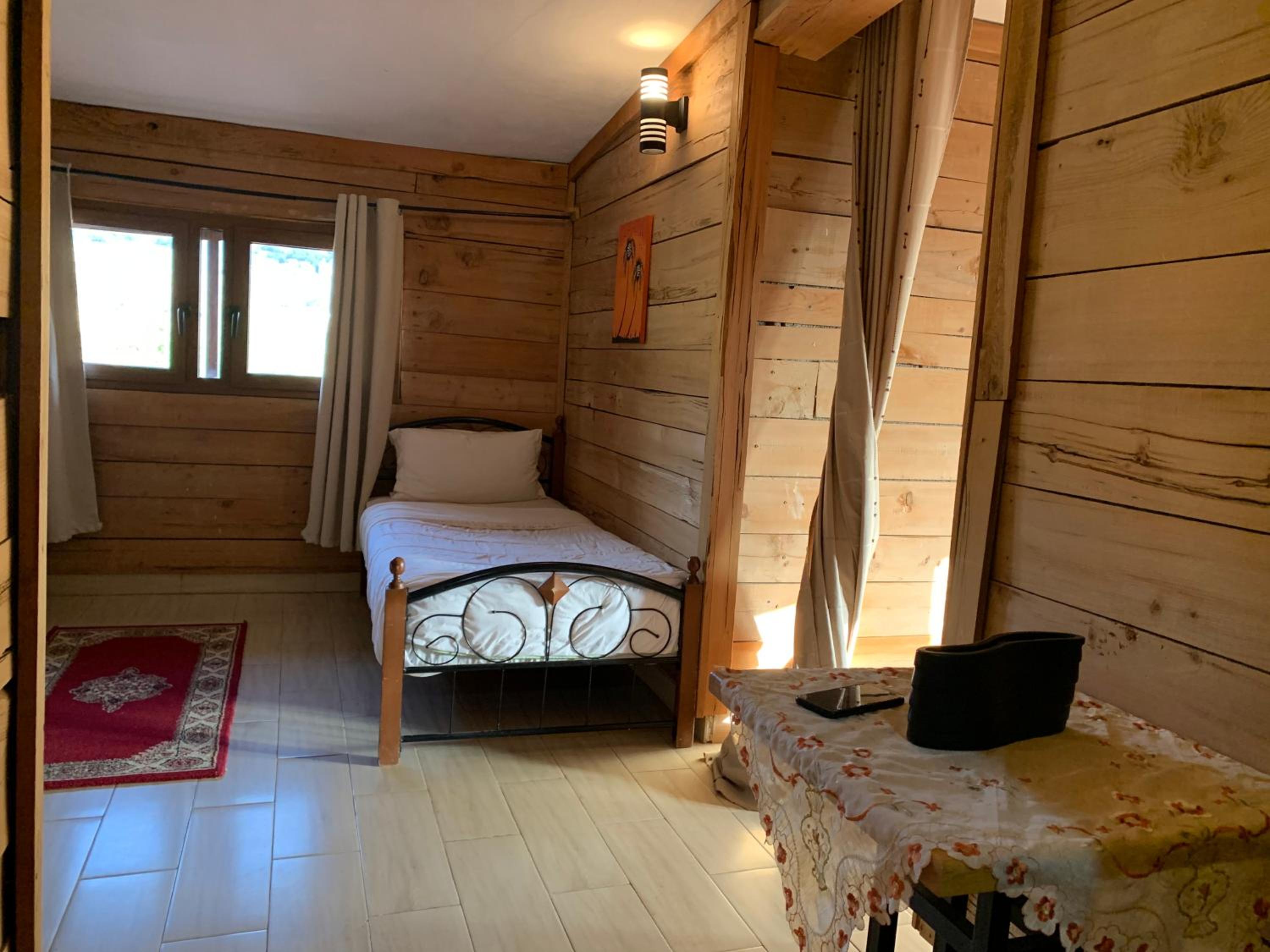 Suite with Mountain View - Photo 1